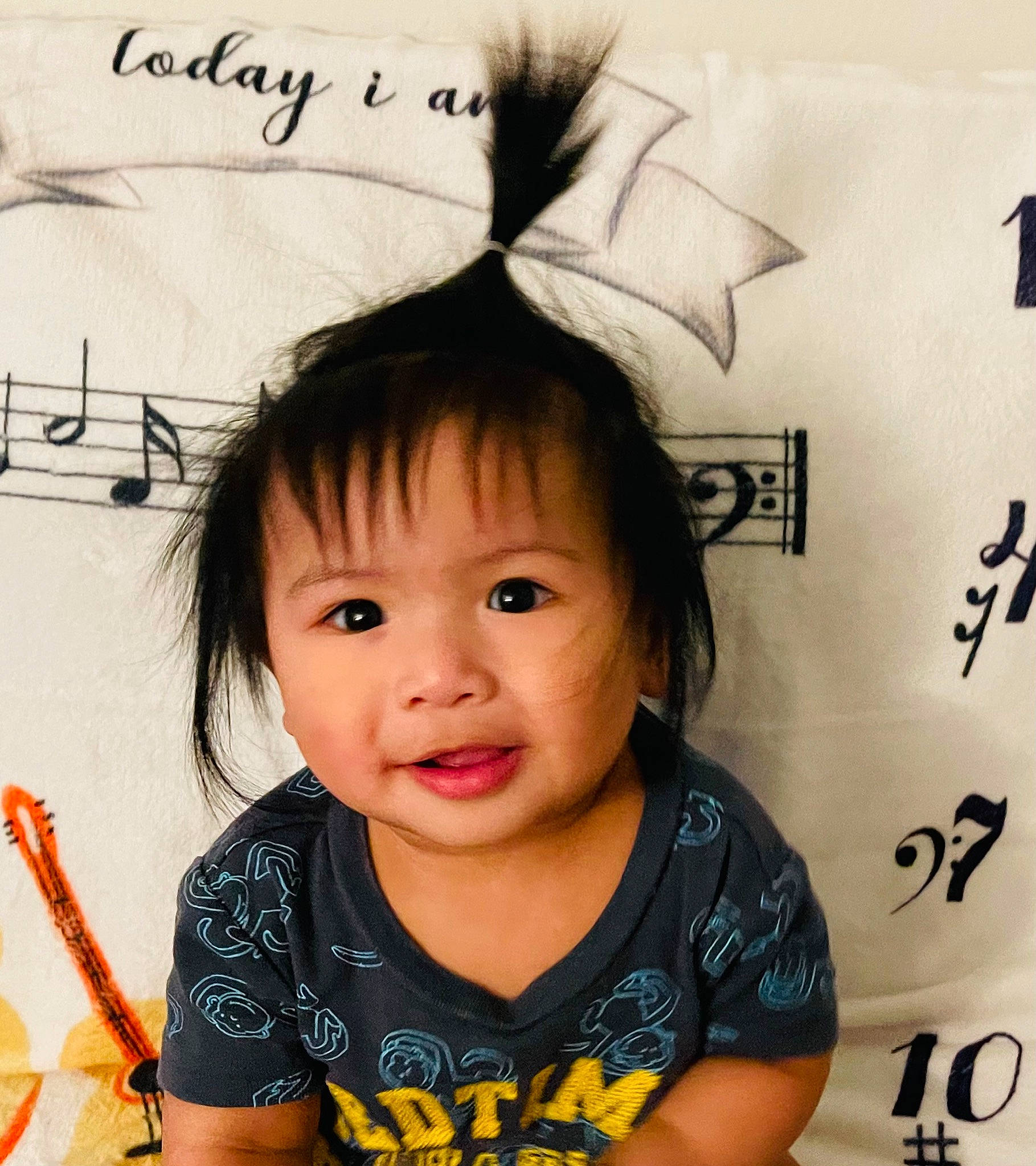 John Mason is registered to the contest to win money with this photo: cheek, chin, eye, eyebrow, eyelash, facial_expression, forehead, hair, hairstyle, hand, happy, head, human, neck, nose, organ, person, photograph, product, skin