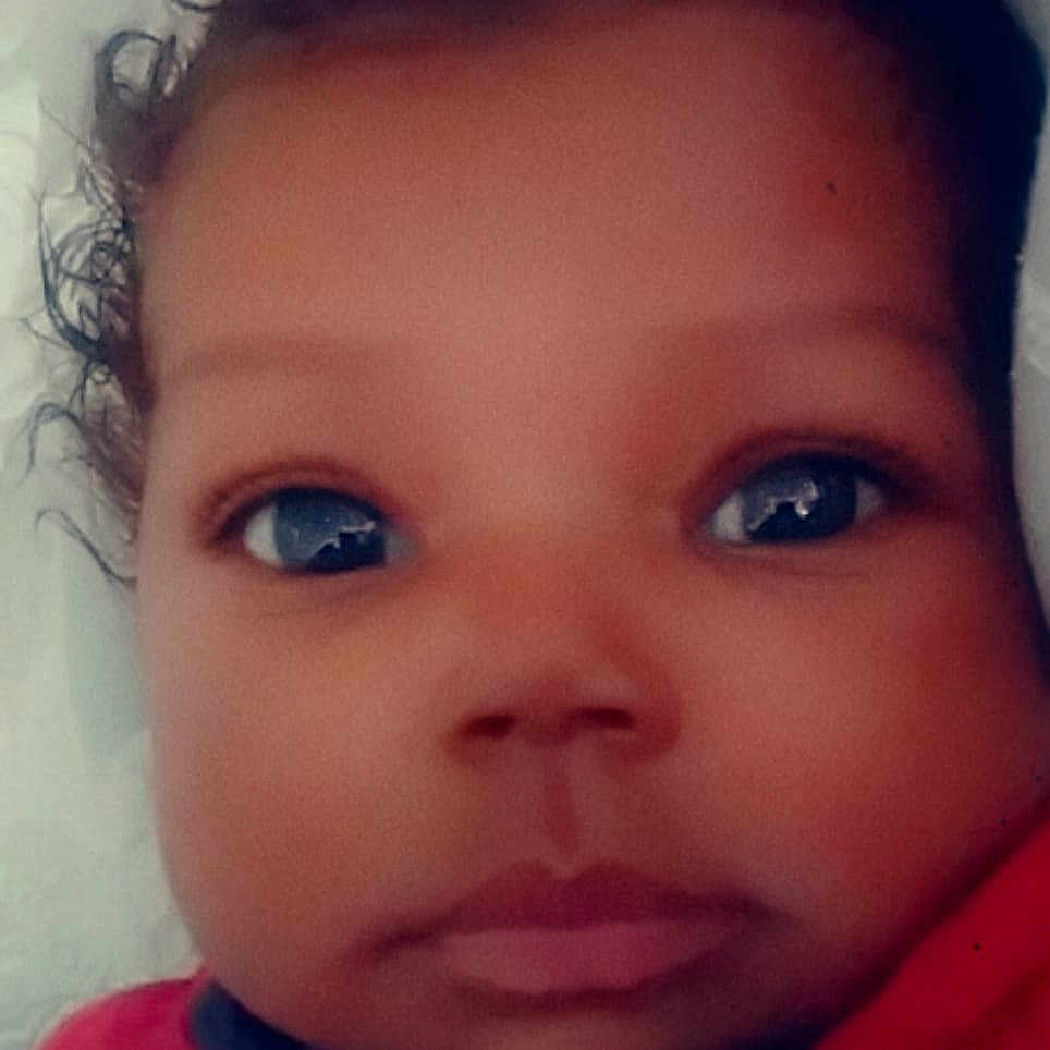 Royal is registered to the contest to win money with this photo: baby, black_hair, cheek, chin, cool, ear, eye, eyebrow, eyelash, forehead, human_body, iris, jaw, lip, mouth, neck, nose, organ, skin, smile