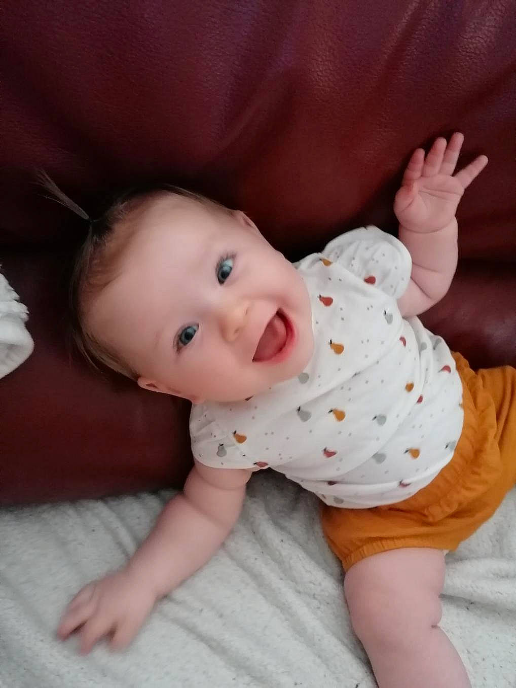 Aïna a rejoint le concours — aidez-le/la à gagner de superbes lots ! baby, cheek, child, person, pink, skin, toddler