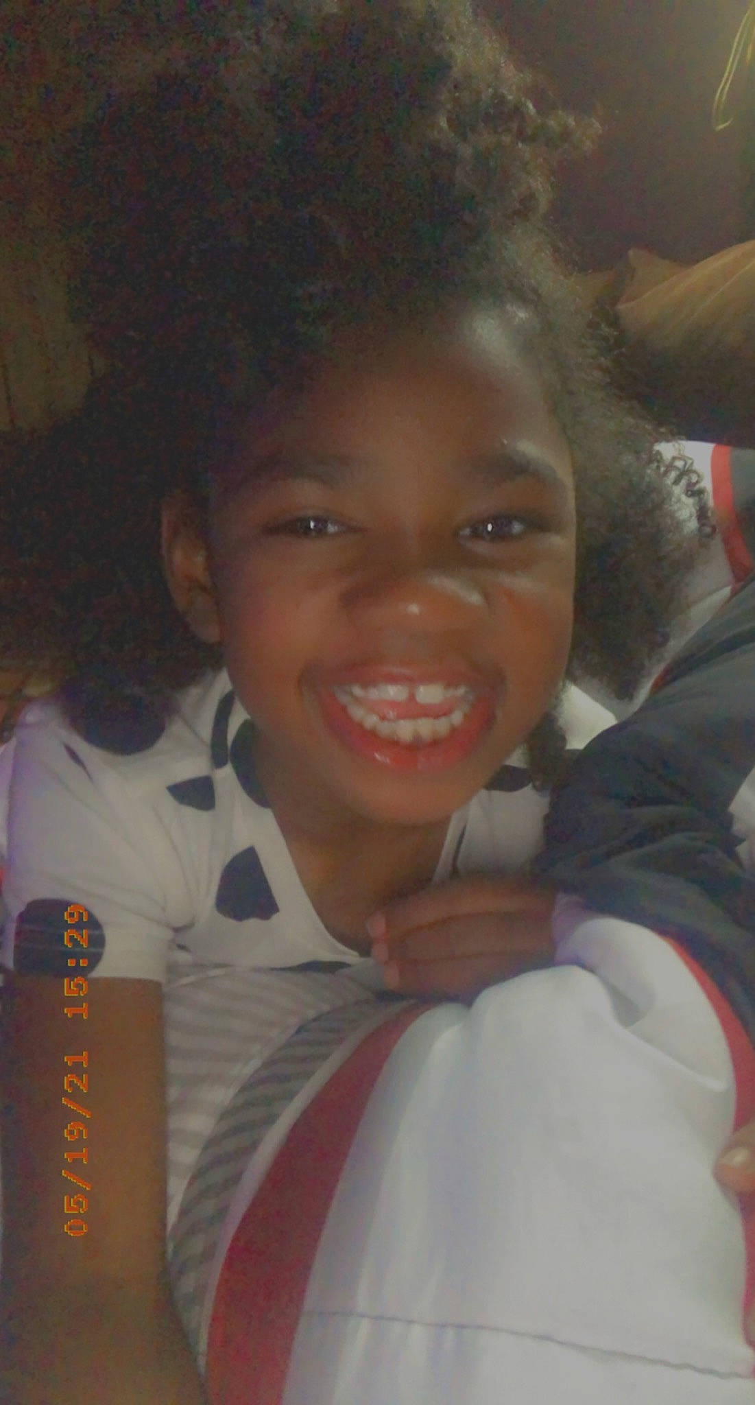 Laraiyah is registered to the contest to win money with this photo: cheek, chin, ear, eye, eyebrow, facial_expression, forehead, hair, hairstyle, head, human, human_body, jheri_curl, joy, lip, mouth, muscle, neck, nose, person