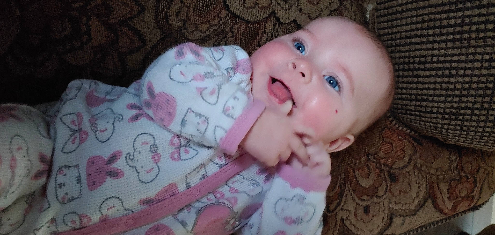 Kinley is registered to the contest to win money with this photo: baby, baby_toddler_clothing, cheek, child, eye, eyelash, face, facial_expression, finger, hand, happy, iris, lip, mouth, nose, person, pink, skin, sleeve, smile