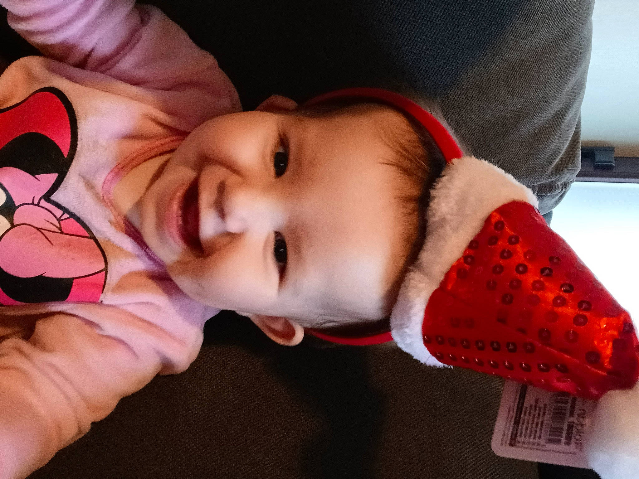 Maelys a rejoint le concours — aidez-le/la à gagner de superbes lots ! baby, baby_toddler_clothing, cheek, child, eye, eyebrow, eyelash, face, finger, fun, happy, head, joy, lip, mammal, mouth, nose, organ, person, skin