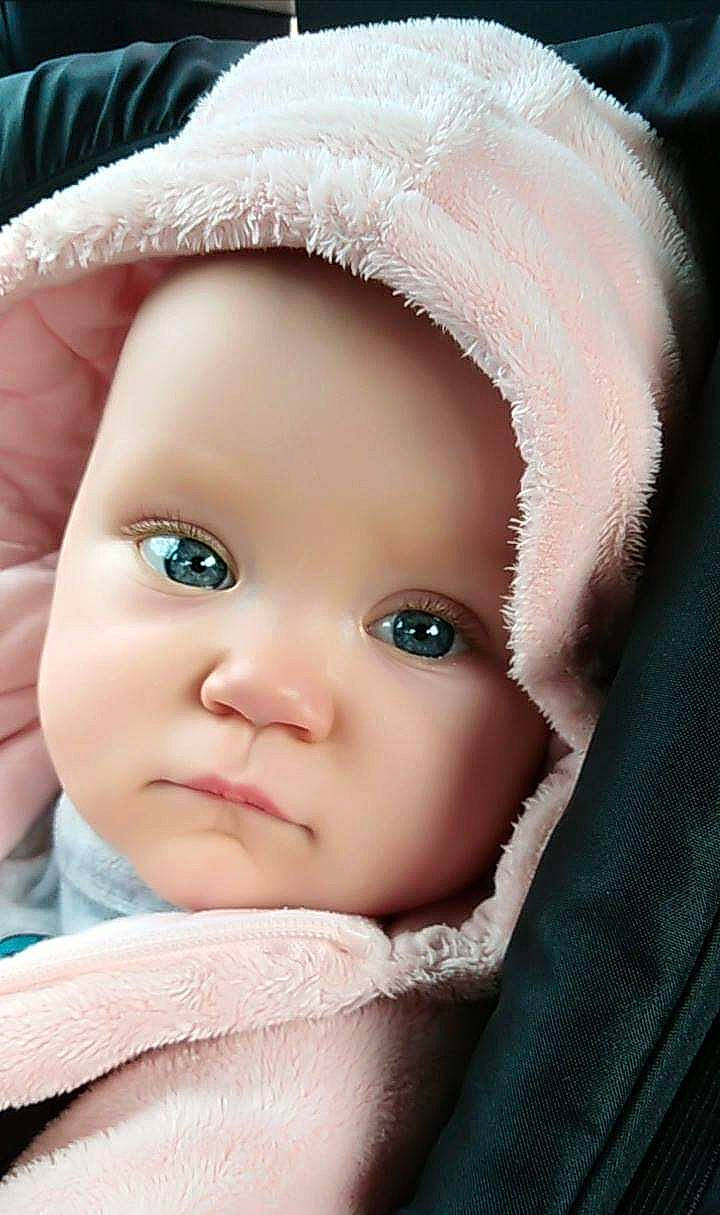 Alyah a rejoint le concours — aidez-le/la à gagner de superbes lots ! baby, cheek, child, close_up, eye, eyebrow, eyelash, face, head, iris, lip, nose, person, skin, toddler