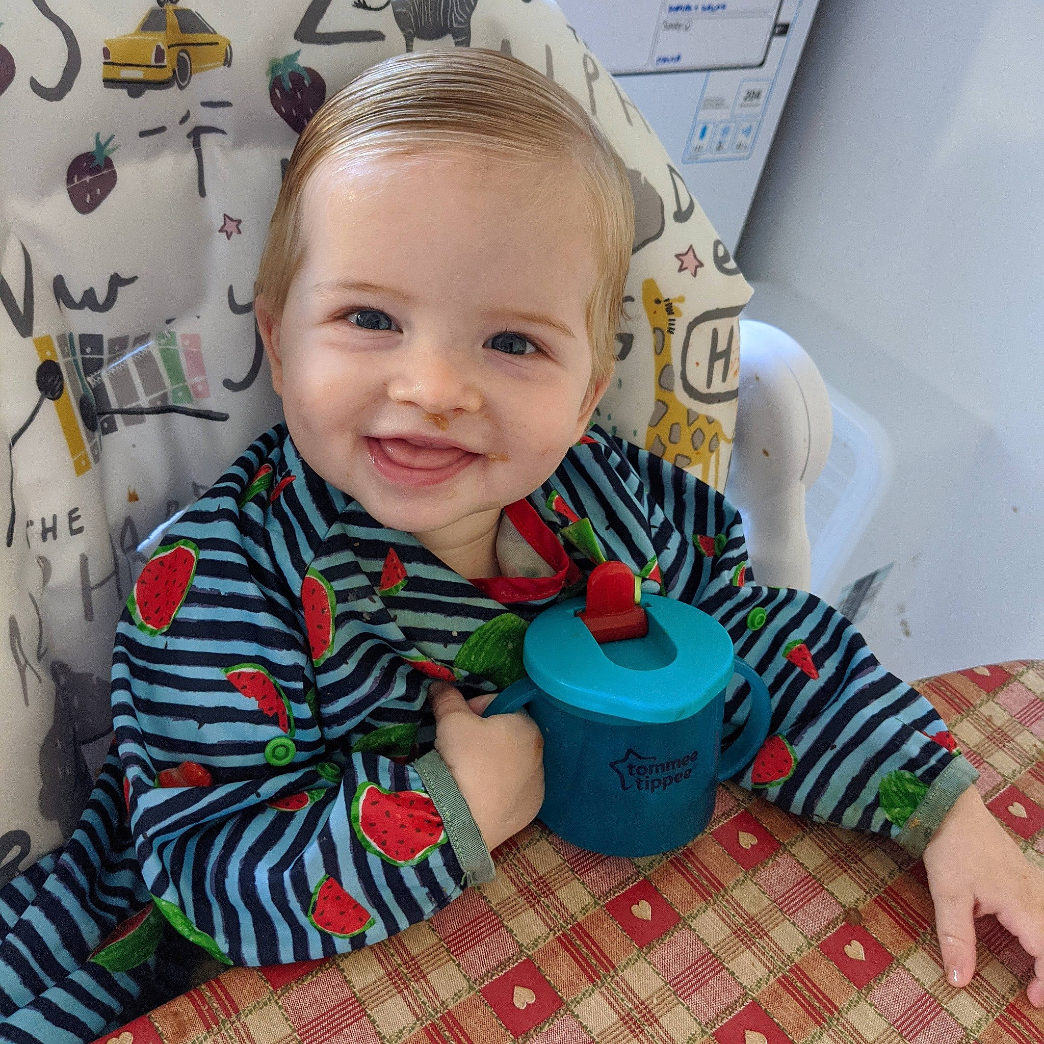 Hugo Valentine is registered to the contest to win money with this photo: baby, baby_toddler_clothing, child, eye, face, head, joy, person, play, skin, toddler, toy