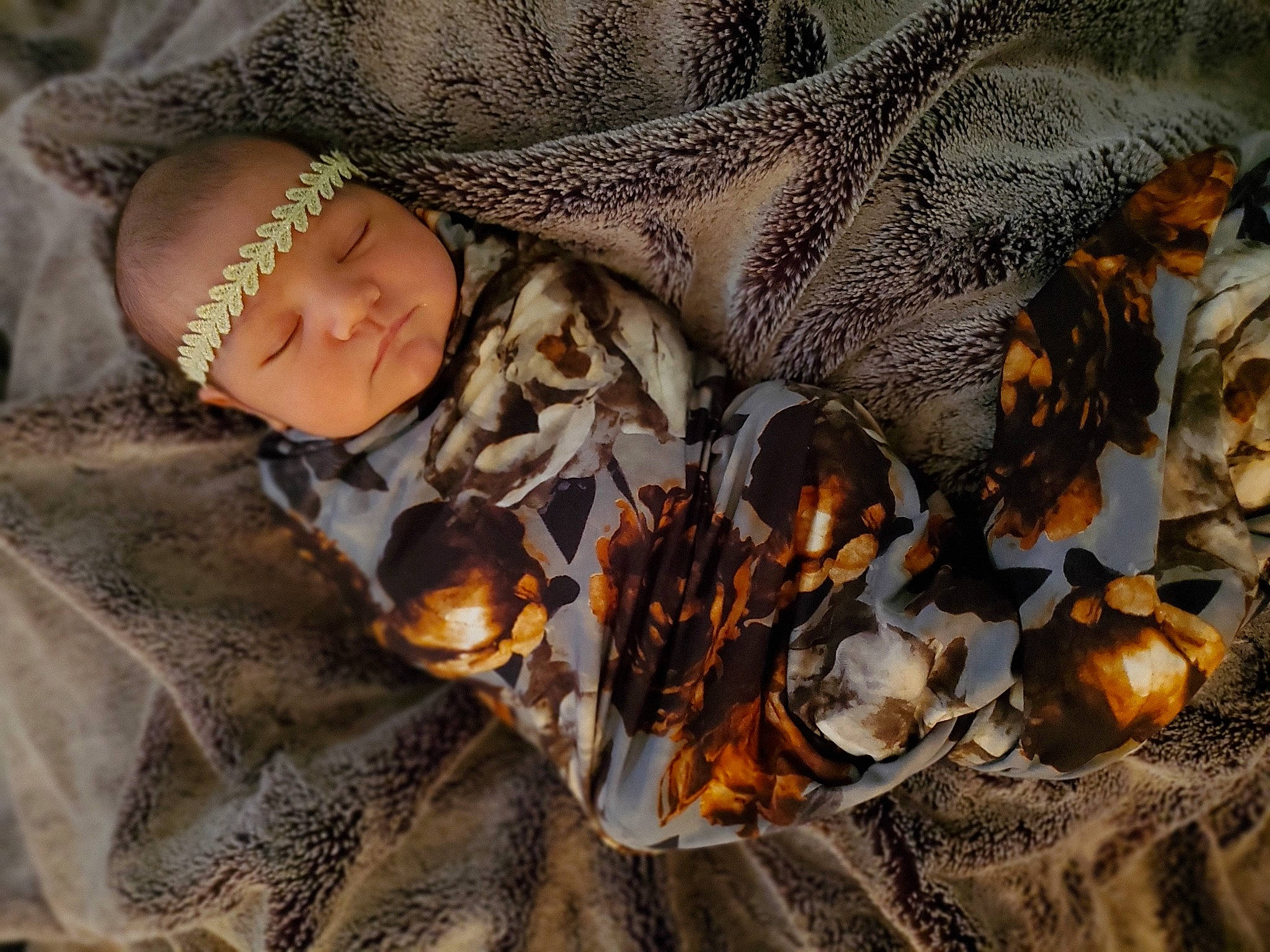 Ariana is registered to the contest to win money with this photo: child, person