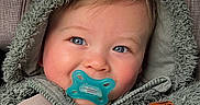 Sacha participe au concours pour gagner de l'argent avec cette photo : baby, pacifier, hoodie, fuzzy_clothing, blue_eyes, smile, finger, close_up, child, infant, cute, cozy, seatbelt, car_seat, warm_clothing, portrait, face, soft_texture, happy, casual