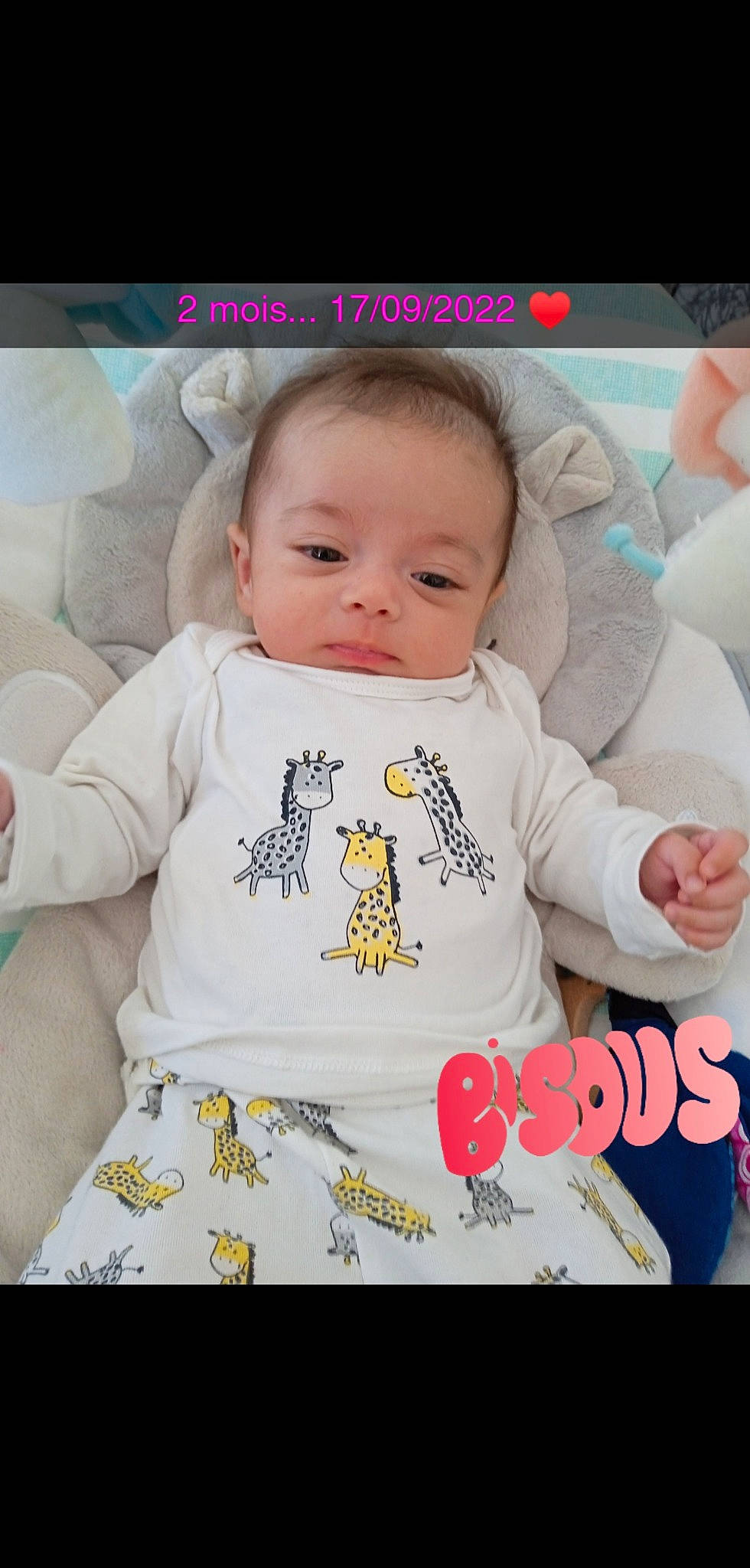 Arya participe au concours pour gagner de l'argent avec cette photo : baby, baby_toddler_clothing, beauty, cheek, child, comfort, cool, face, facial_expression, font, happy, outerwear, person, pink, product, skin, sleeve, snapshot, t_shirt, textile