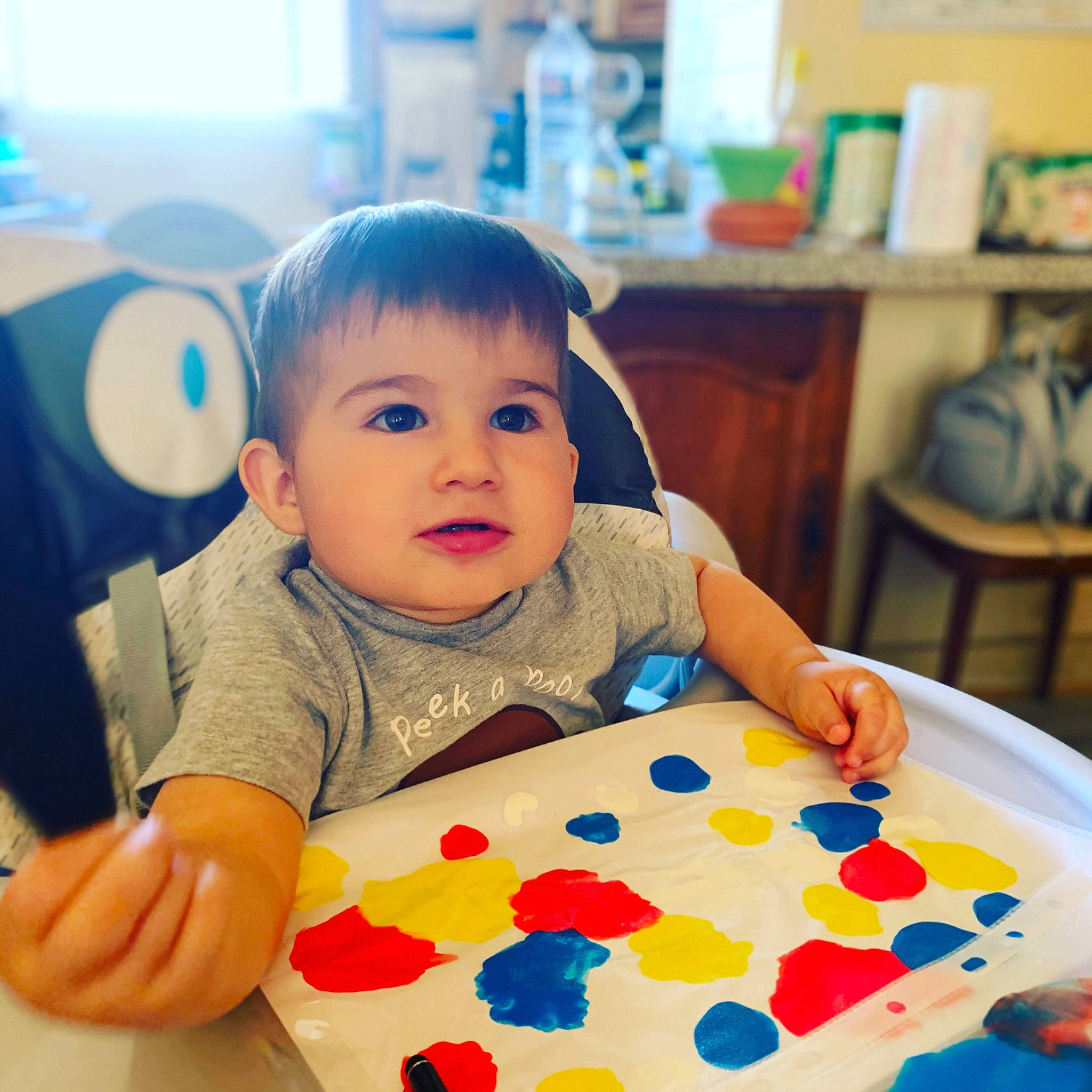 Giani a rejoint le concours — aidez-le/la à gagner de superbes lots ! baby, beauty, cheek, child, ear, face, head, lip, nose, person, play, room, sitting, skin, toddler