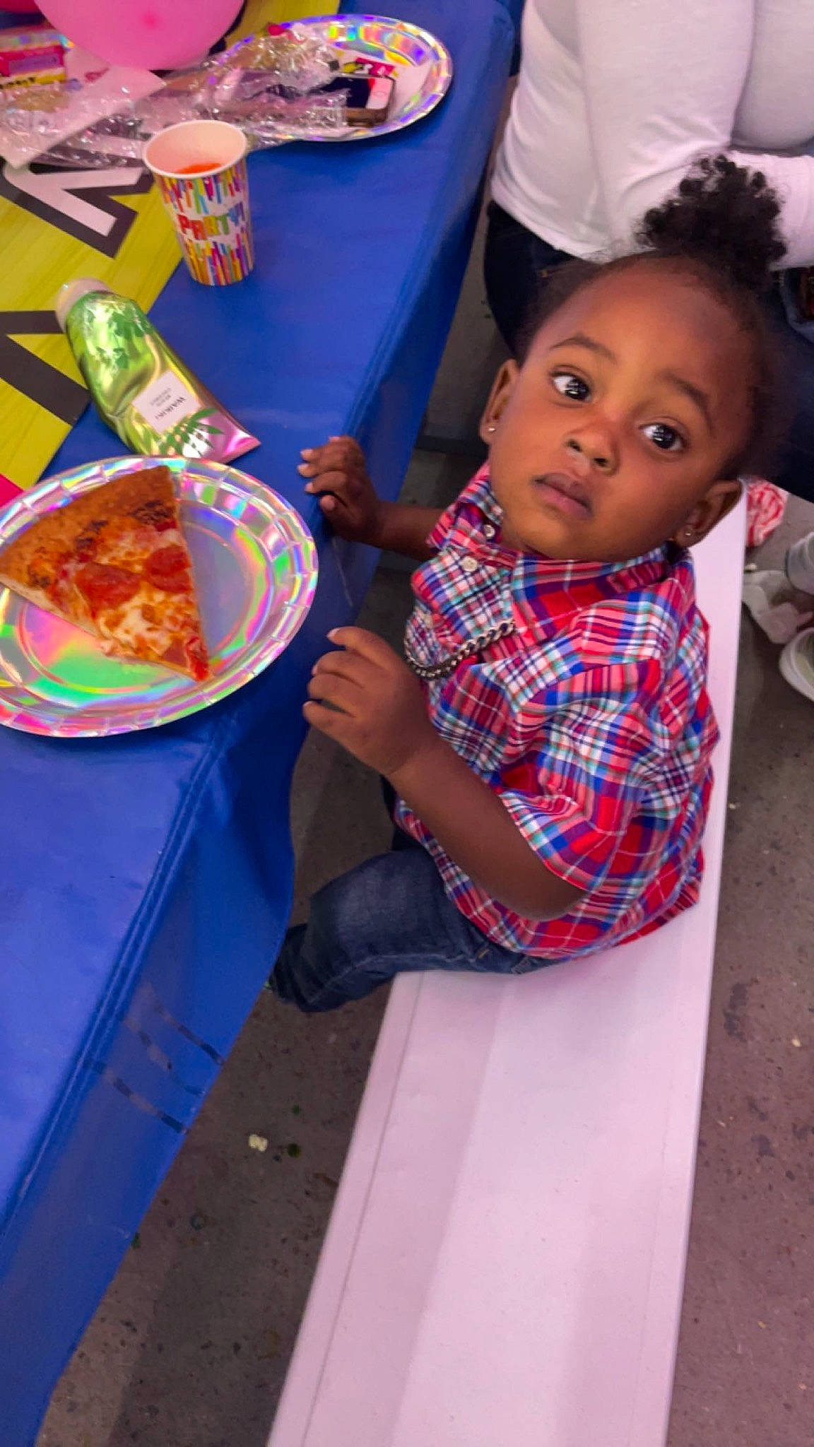 Kingston is registered to the contest to win money with this photo: chair, child, comfort_food, event, food, fun, happy, ingredient, junk_food, leisure, person, plaid, plate, room, sharing, sitting, table, tableware, tartan, toddler