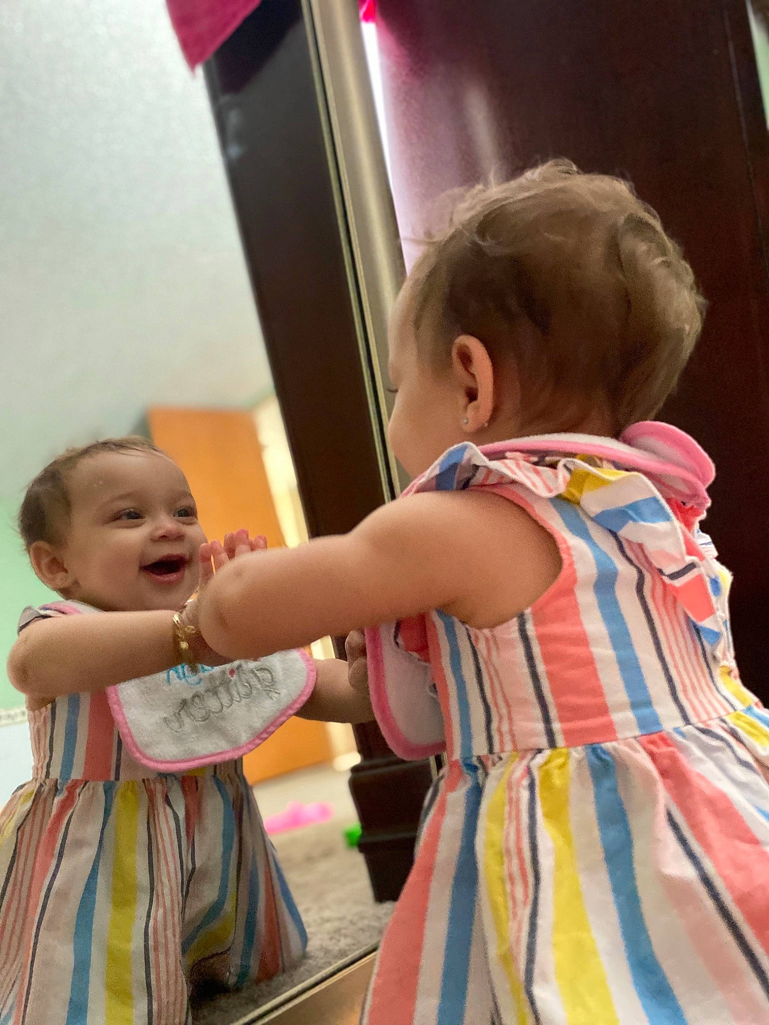 Arielle is registered to the contest to win money with this photo: baby, child, person, play, shoulder, toddler