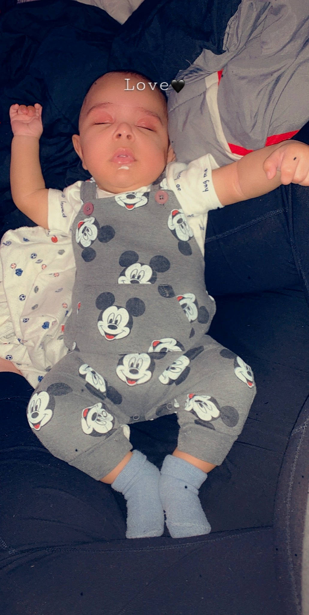 Terry is registered to the contest to win money with this photo: baby, baby_toddler_clothing, child, person, toddler