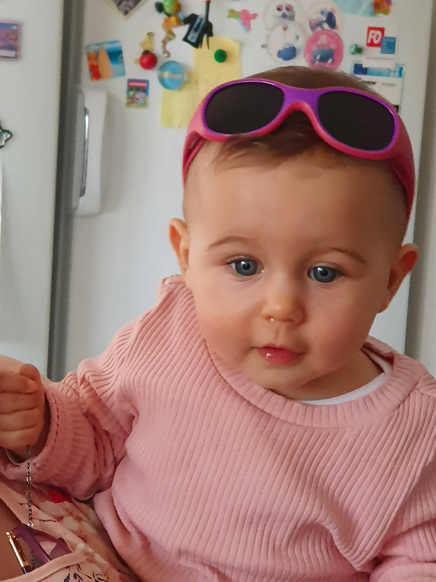 Railey participe au concours pour gagner de l'argent avec cette photo : baby_toddler_clothing, cheek, chin, eye, eyebrow, eyelash, eyewear, facial_expression, forehead, glasses, goggles, hairstyle, head, lip, mouth, nose, person, skin, sleeve, sunglasses