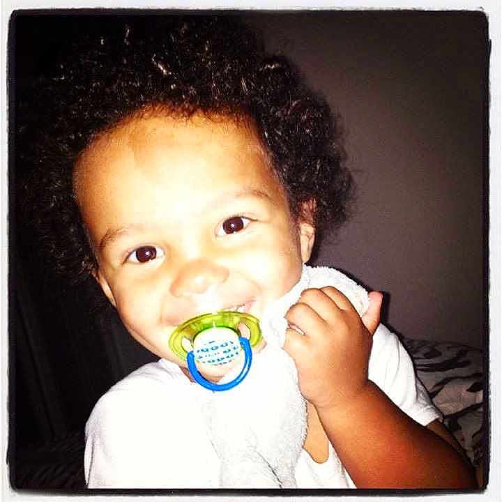 Rhuben is registered to the contest to win money with this photo: