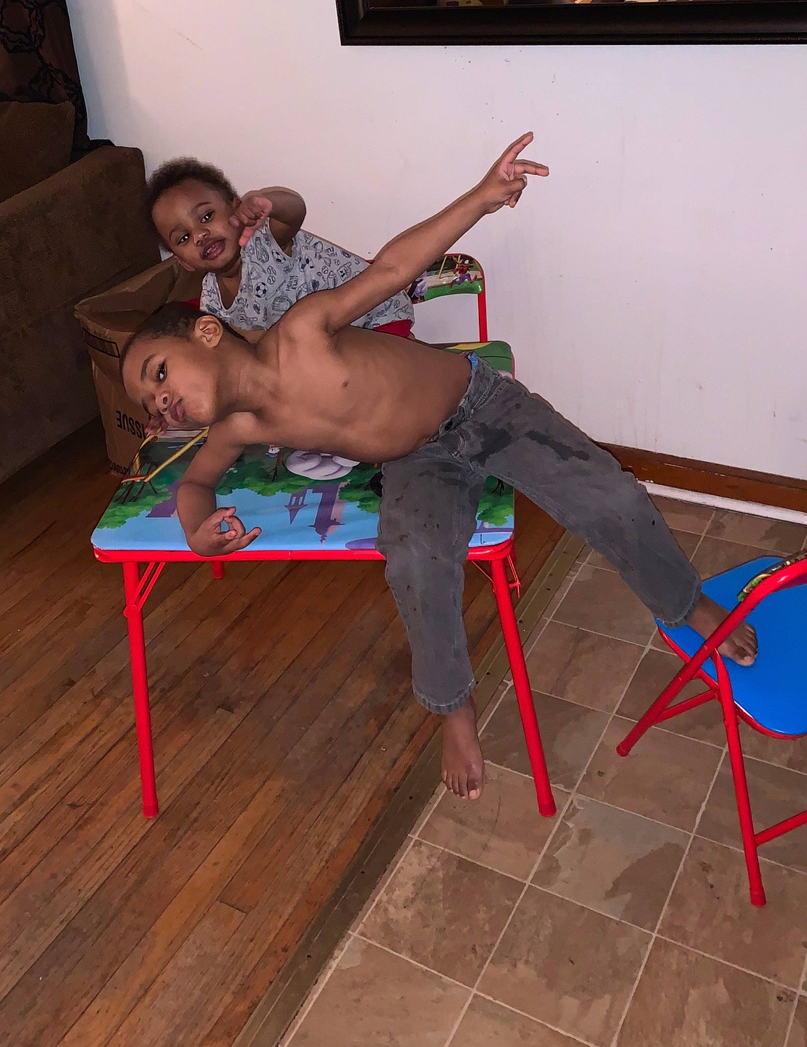 Damauri is registered to the contest to win money with this photo: floor, flooring, joint, leg, person