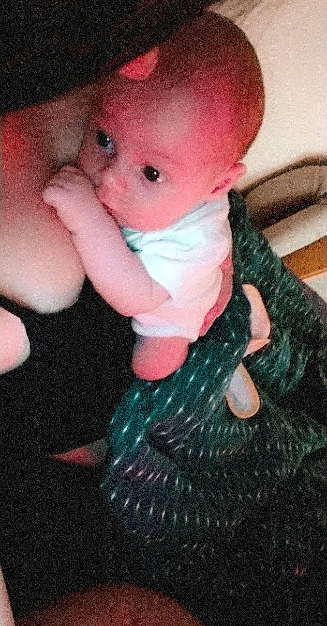 Kelian a rejoint le concours — aidez-le/la à gagner de superbes lots ! baby, cheek, child, doll, eye, finger, hand, lip, person, pink, skin, thumb, toddler, toy