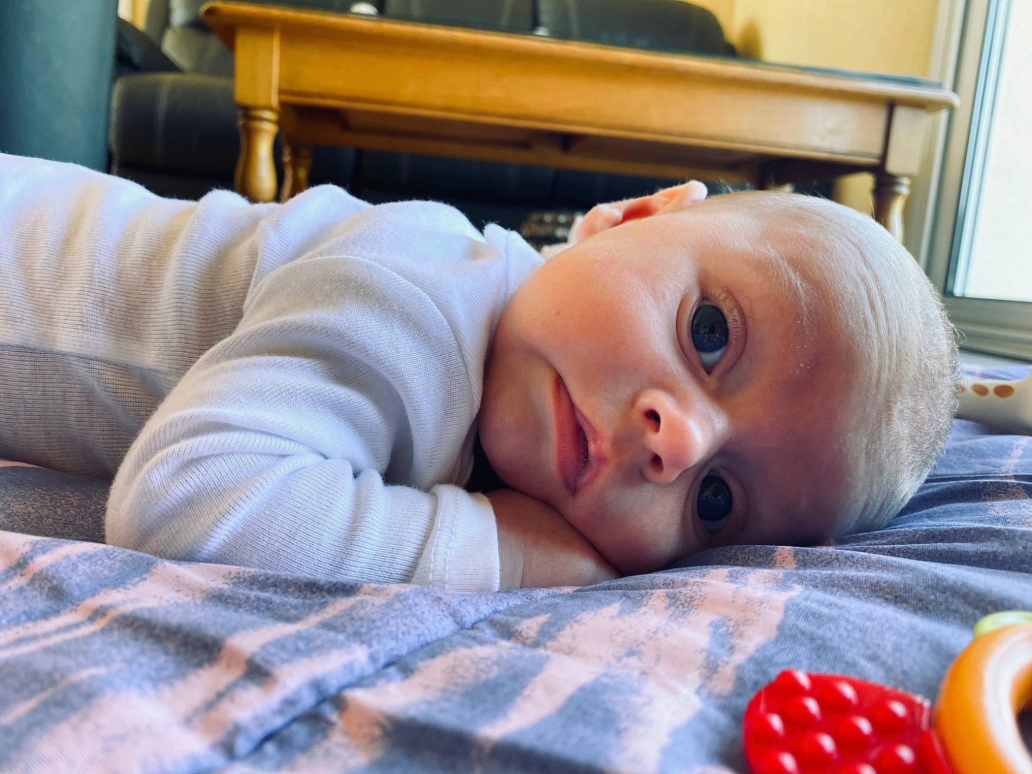 Kelian a rejoint le concours — aidez-le/la à gagner de superbes lots ! baby, bedtime, child, nap, person, toddler