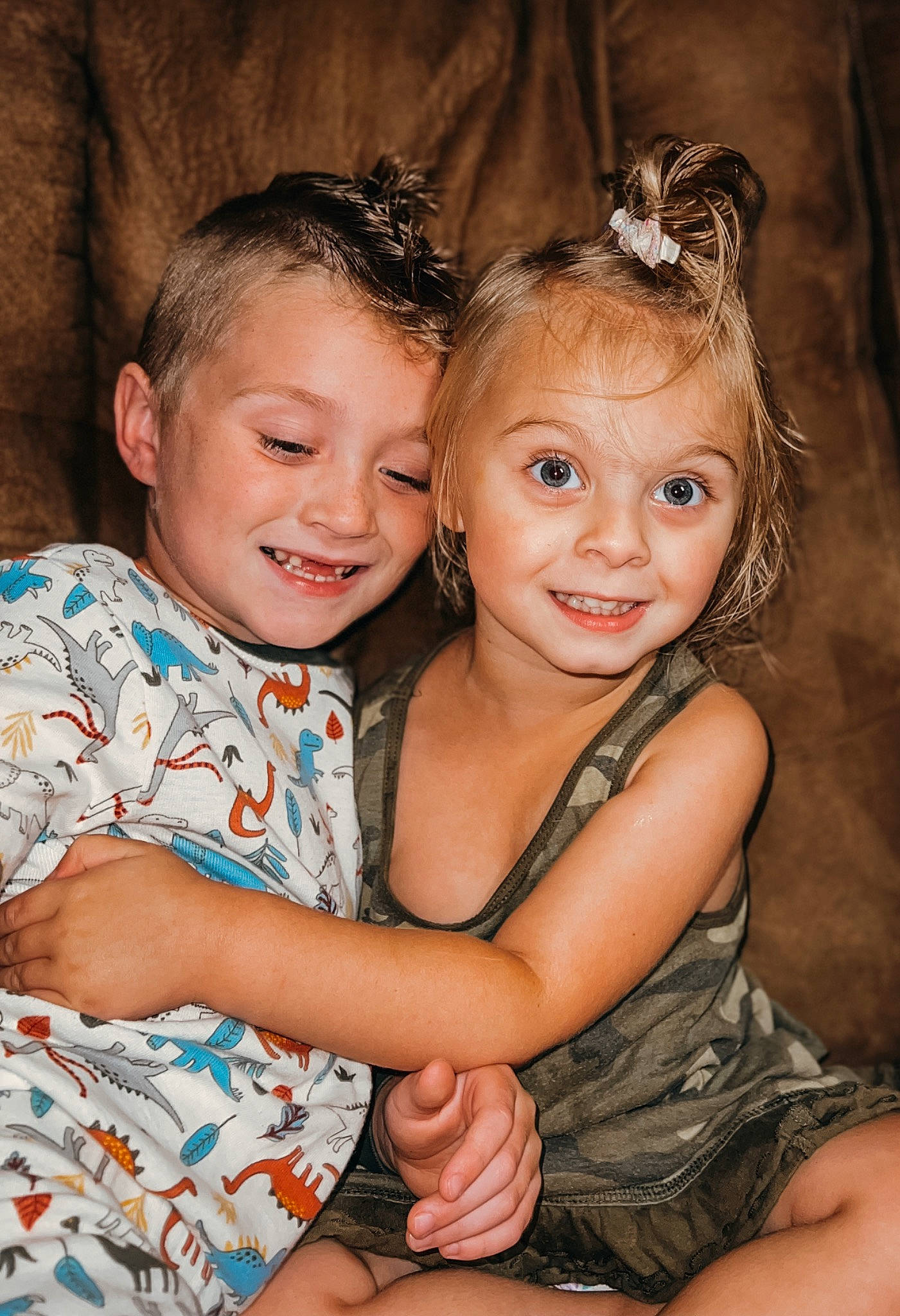 Ethan is registered to the contest to win money with this photo: baby_toddler_clothing, beauty, child, eye, face, facial_expression, flash_photography, fun, gesture, hairstyle, hand, happy, head, iris, joy, organ, person, pink, skin, smile