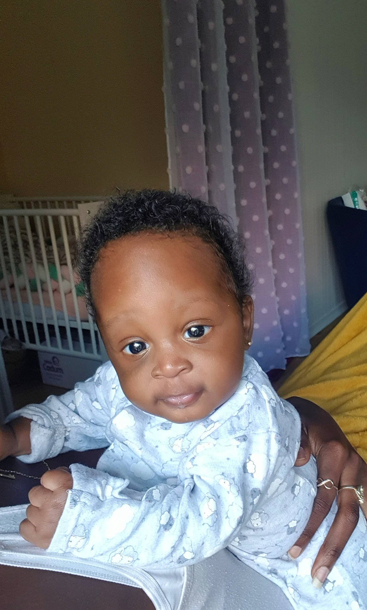 Jahlylia participe au concours pour gagner de l'argent avec cette photo : baby, black_hair, cheek, child, eye, forehead, hair, head, iris, lip, nose, person, skin, smile, toddler