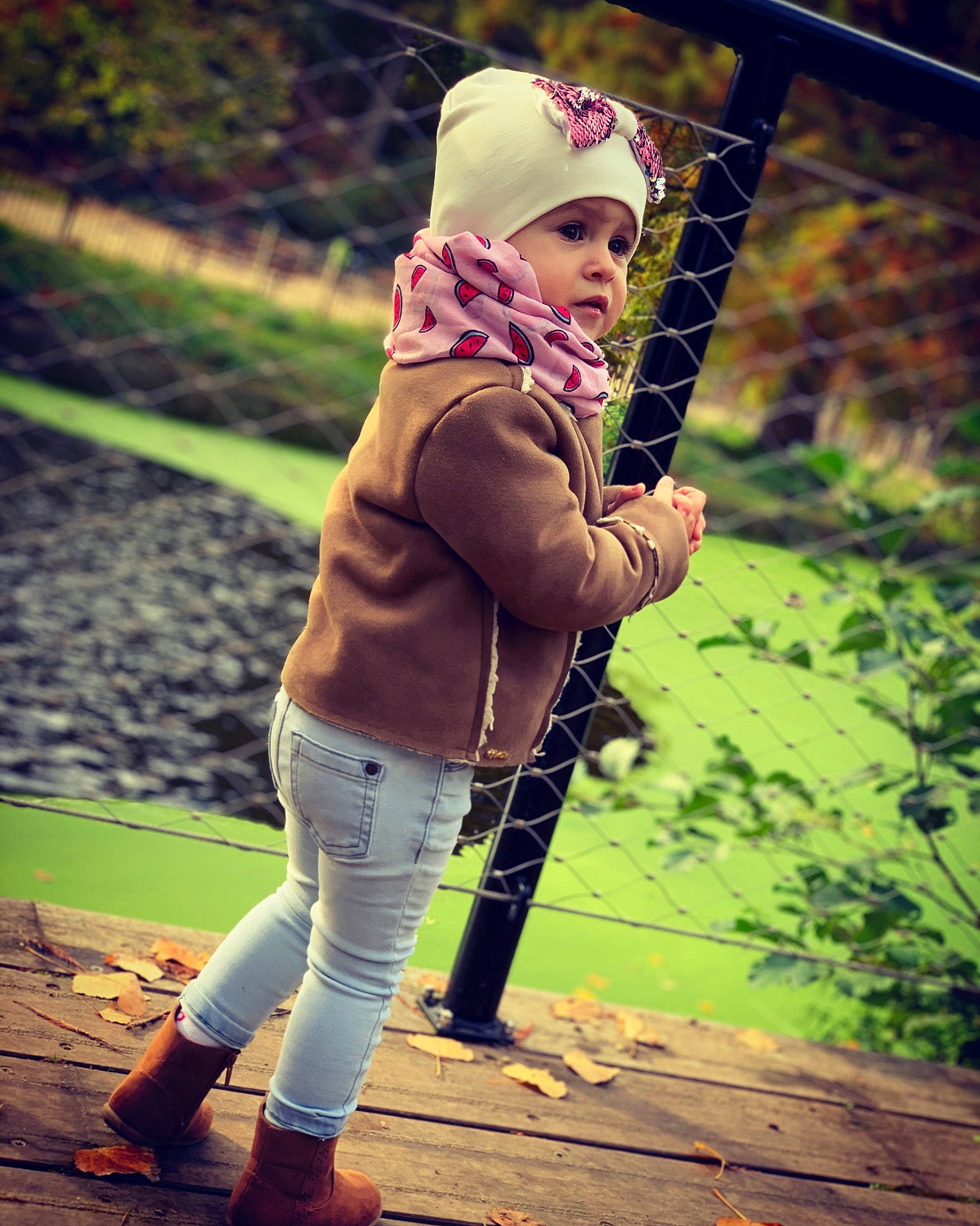 Milana a rejoint le concours — aidez-le/la à gagner de superbes lots ! baby, beauty, eyewear, flash_photography, fun, grass, happy, headwear, jacket, leaf, leisure, outdoor_play_equipment, pattern, people_in_nature, person, plant, recreation, sneakers, street_fashion, sunlight