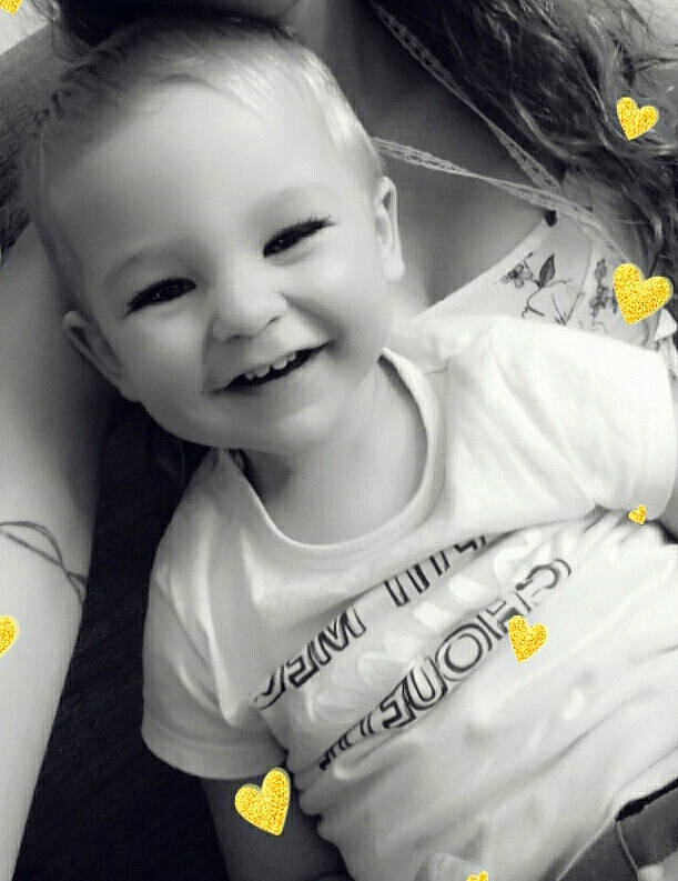 Lyam a rejoint le concours — aidez-le/la à gagner de superbes lots ! beauty, cheek, child, chin, eye, eyebrow, face, facial_expression, forehead, head, joy, lip, nose, people, person, photograph, skin, smile, snapshot, toddler