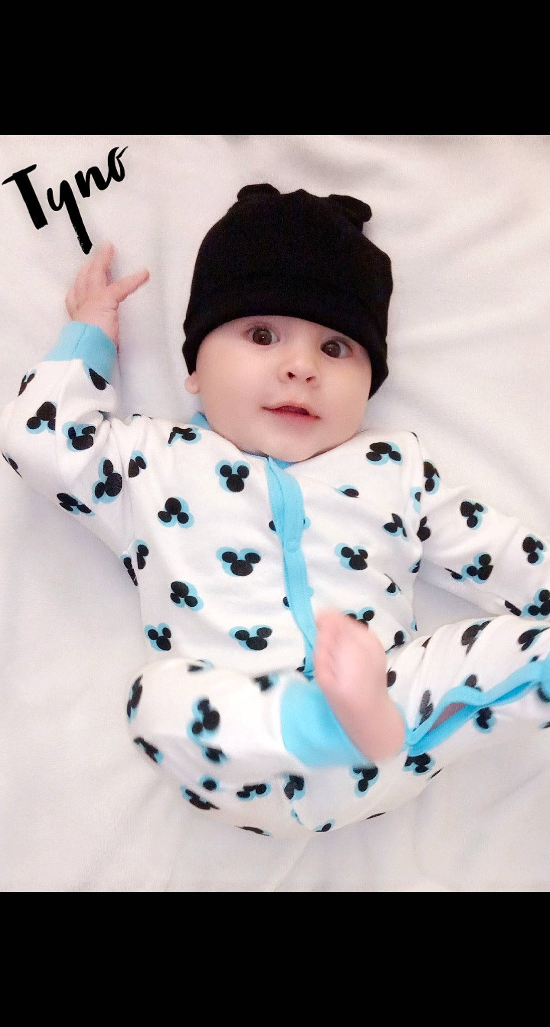 Tyno a rejoint le concours — aidez-le/la à gagner de superbes lots ! baby, baby_toddler_clothing, cap, child, design, headgear, headwear, pattern, person, polka_dot, toddler