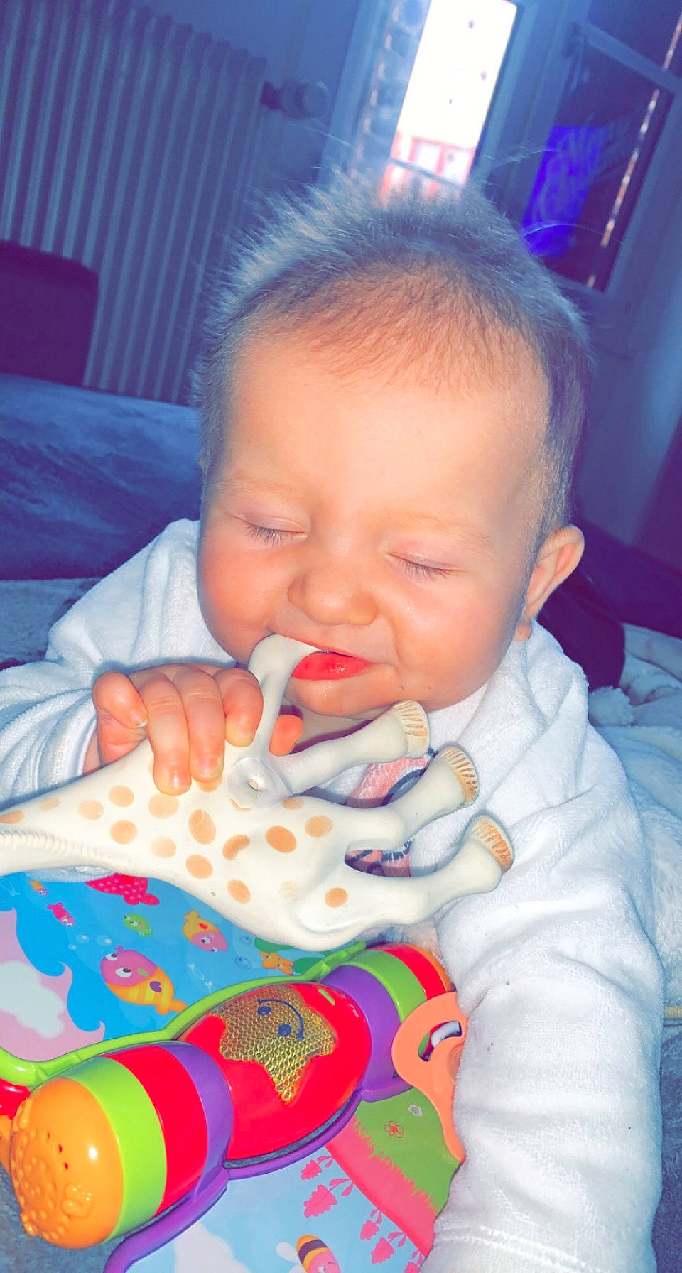 Ophelia participe au concours pour gagner de l'argent avec cette photo : baby, baby_toddler_clothing, blue, cheek, child, chin, comfort, cool, ear, fun, hand, happy, human_body, iris, lip, mouth, nose, person, skin, sleeve