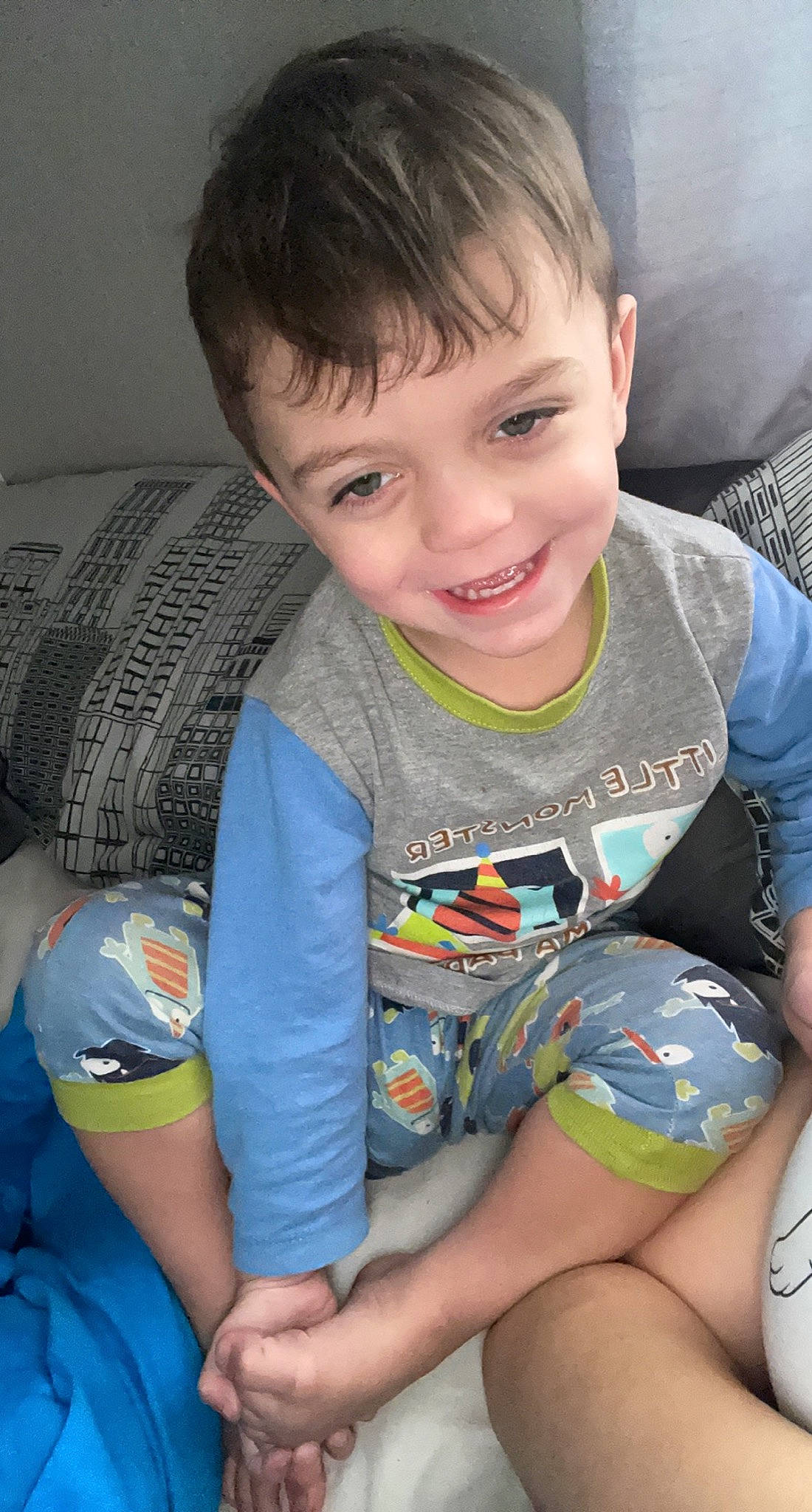 Khyro joined the competition — help win amazing prizes! arm, cheek, chin, eye, face, hair, hairstyle, hand, head, joint, joy, leg, mouth, muscle, neck, nose, organ, person, product, shoulder