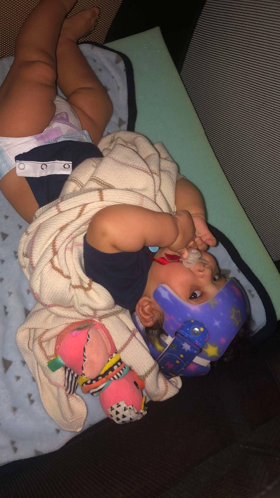 Amari is registered to the contest to win money with this photo: abdomen, baby, chest, comfort, elbow, finger, fun, headwear, human_body, human_leg, joint, knee, leg, mouth, muscle, nail, person, stomach, thigh, thumb