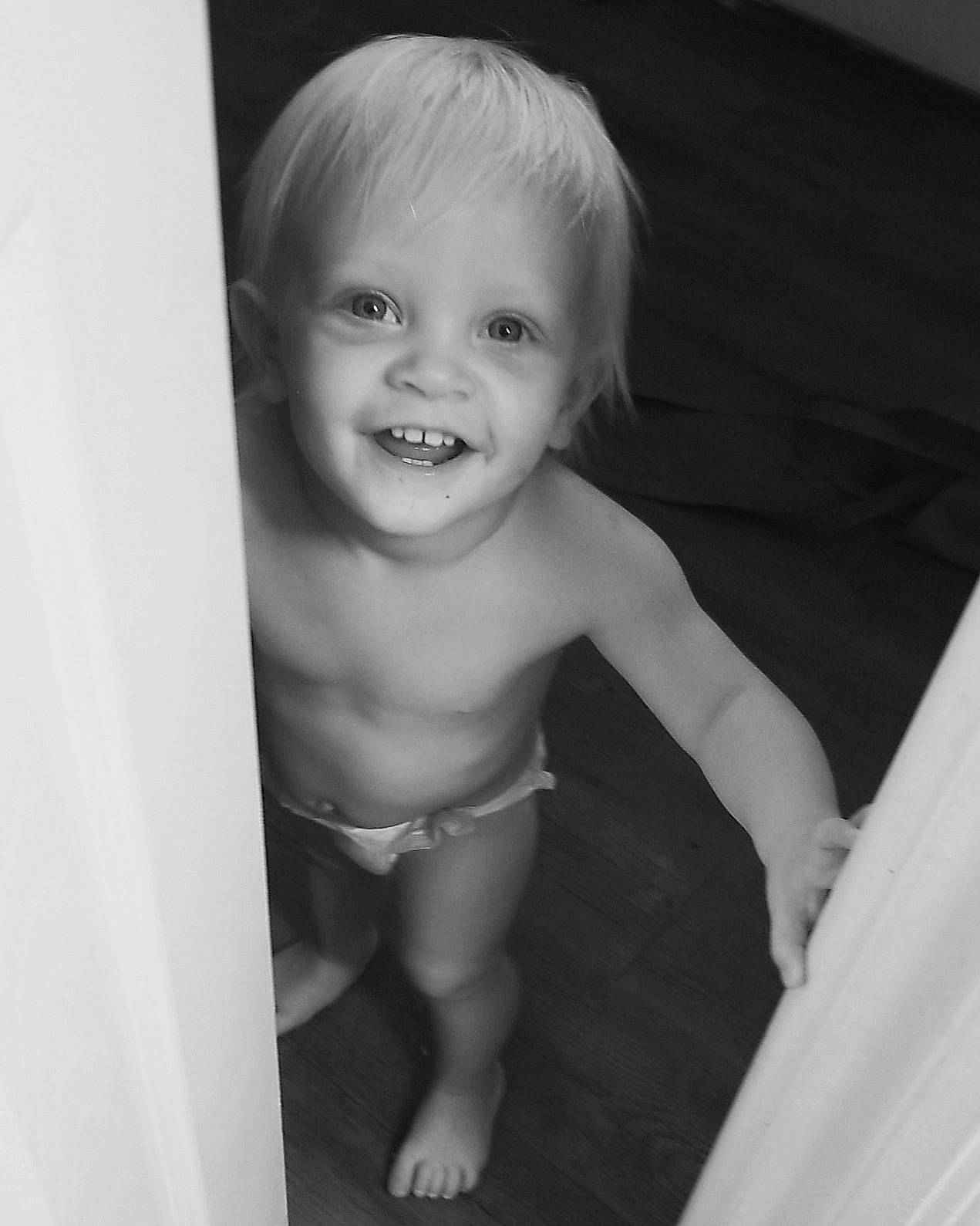 Mayson is registered to the contest to win money with this photo: