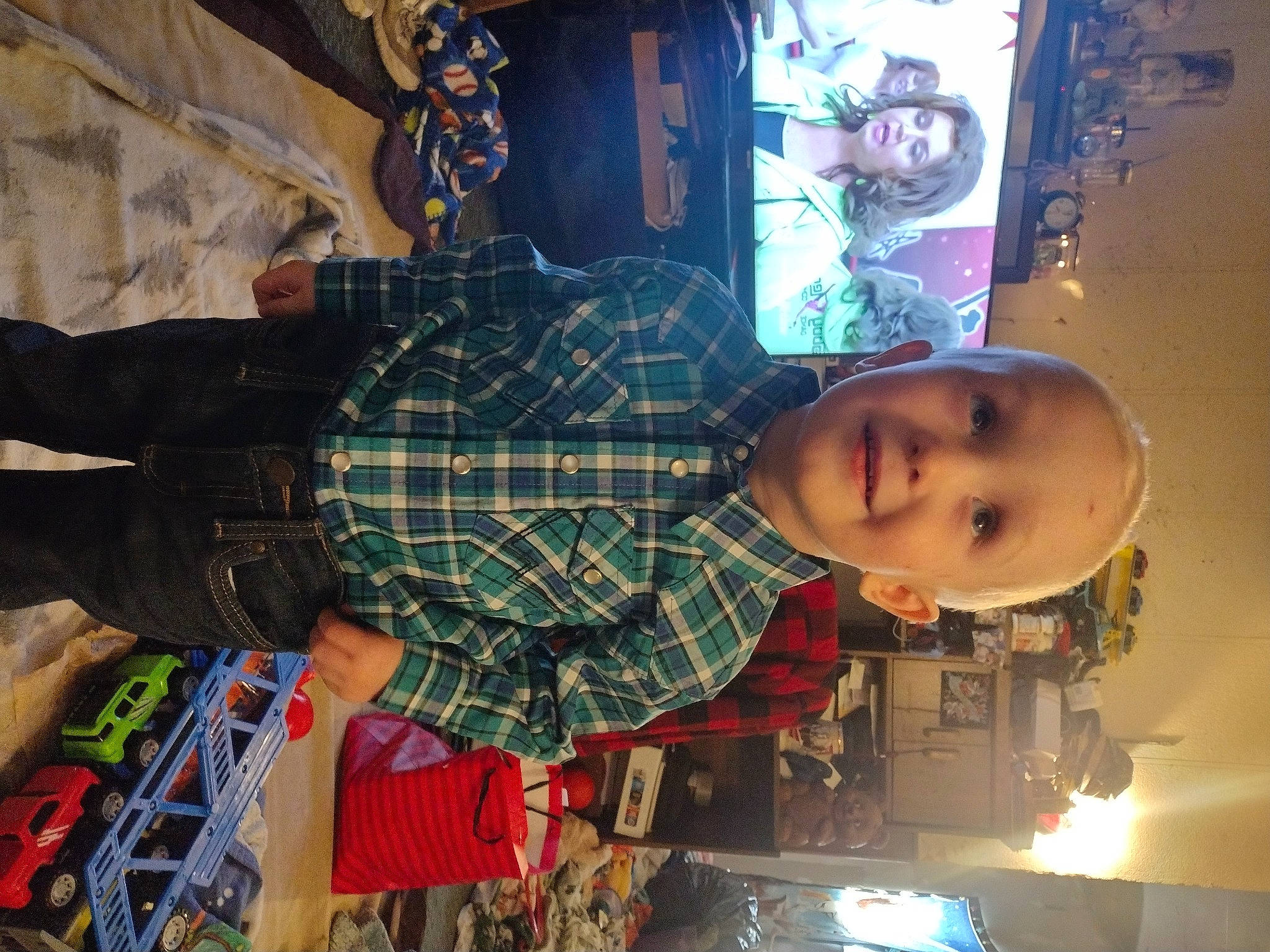 Ryder is registered to the contest to win money with this photo: art, blurred, building, city, cool, fashion, fun, joy, pattern, person, plaid, room, smile, space, tartan, temple, tree, visual_arts, world