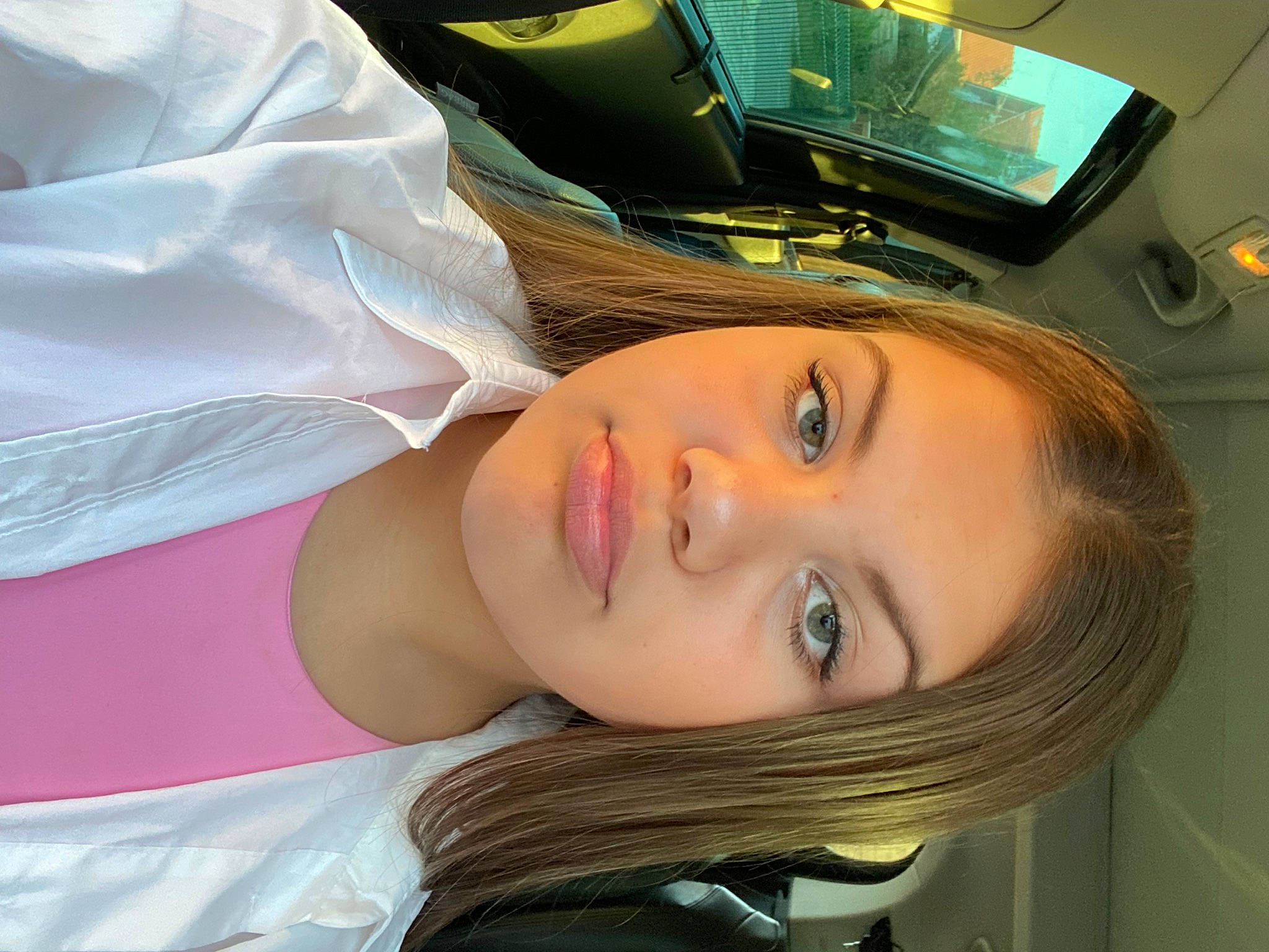 Ciara a rejoint le concours — aidez-le/la à gagner de superbes lots ! automotive_lighting, black_hair, blond, chin, comfort, cool, eye, eyebrow, eyelash, eyewear, face, flash_photography, lip, long_hair, mouth, neck, nose, person, shoulder, skin