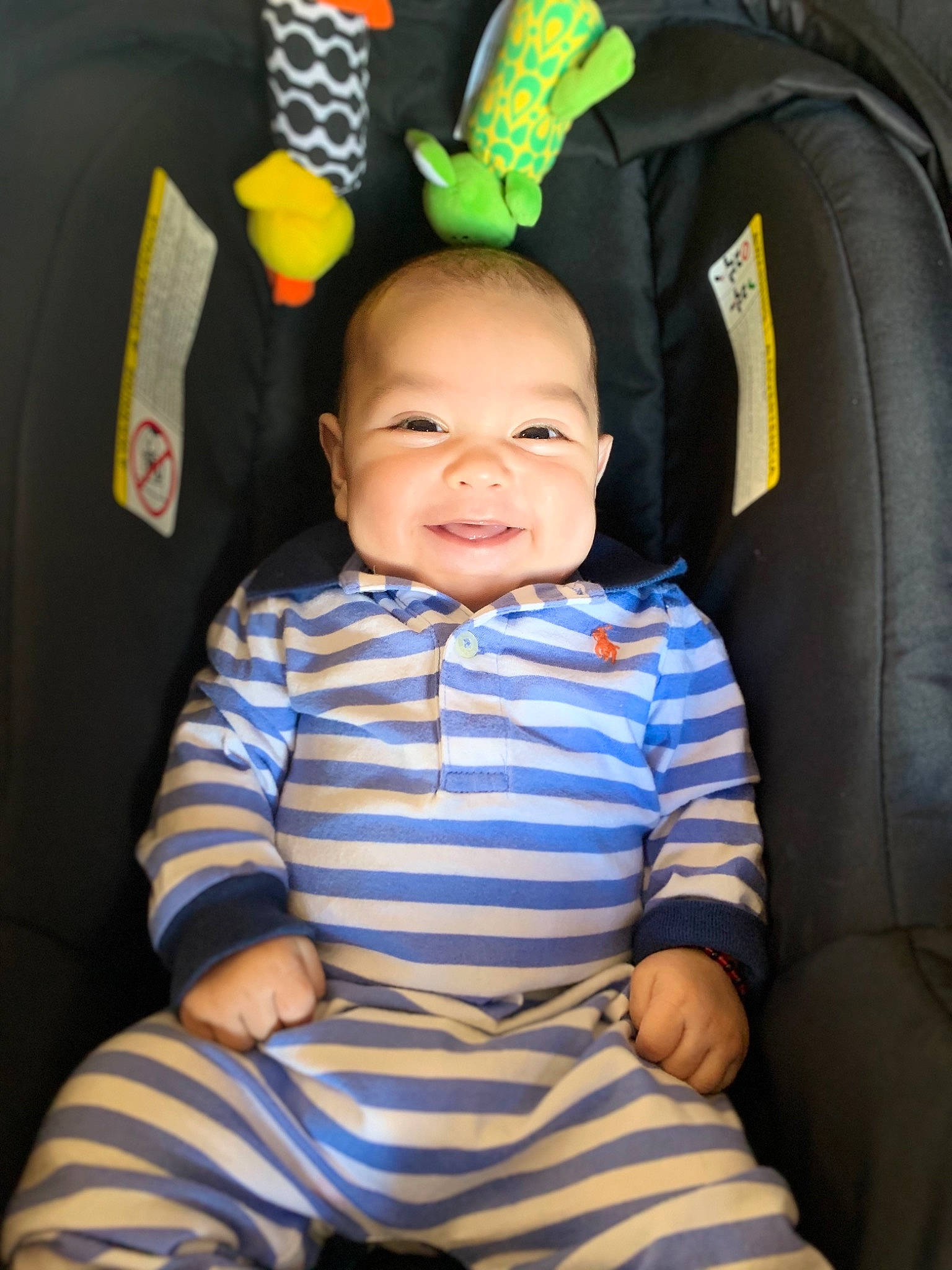 Markus is registered to the contest to win money with this photo: baby, baby_in_car_seat, baby_toddler_clothing, car_seat, child, ear, eye, face, head, joy, organ, person, photography, skin, toddler