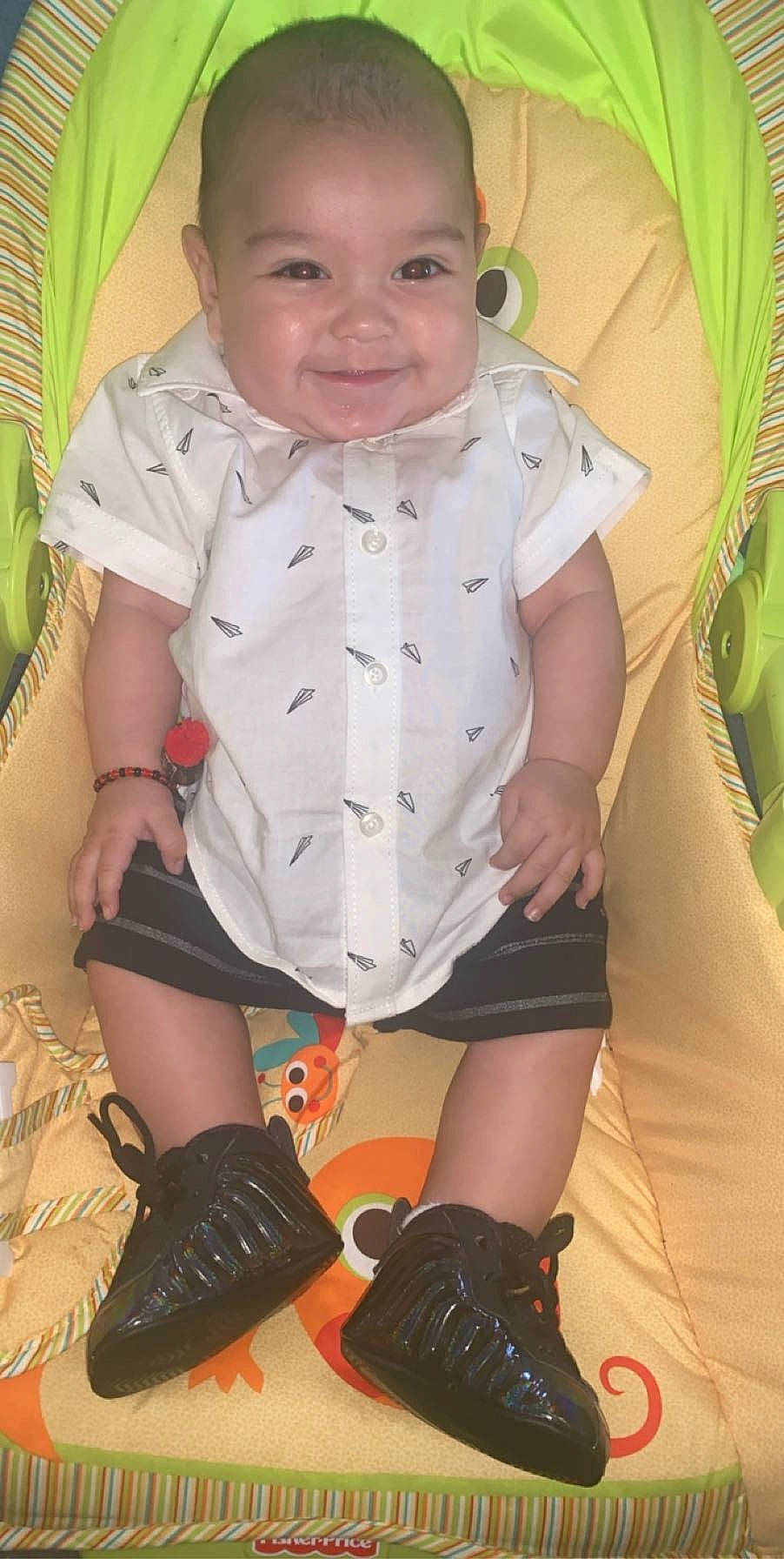 Markus joined the competition — help win amazing prizes! baby, child, fashion_accessory, joy, knee, leg, person, thigh, tights, toddler