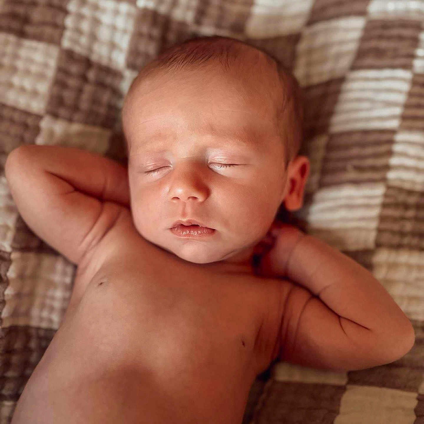 Copelyn is registered to the contest to win money with this photo: baby, blanket, cushion, face, head, homedecor, newborn, person, photography, portrait, sad, skin, sleeping, yawning