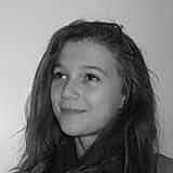 Katarina participe au concours pour gagner de l'argent avec cette photo :