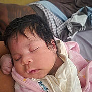 San participe au concours pour gagner de l'argent avec cette photo : baby, sleeping, blanket, pink, closeup, infant, soft, resting, child, face, skin, hair, newborn, peaceful, cute, portrait, toddler, clothing, indoor, comfort