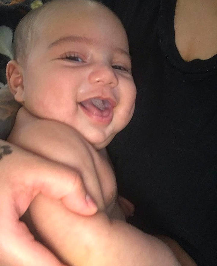 Vegeta is registered to the contest to win money with this photo: baby, cheek, ear, eyebrow, eyelash, finger, gesture, happy, iris, jaw, lip, mouth, neck, nose, person, skin, smile, thumb, toddler, tongue