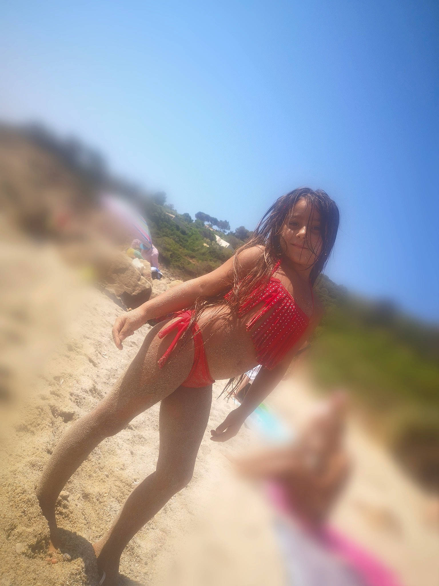 Shanna a rejoint le concours — aidez-le/la à gagner de superbes lots ! beach, beauty, black_hair, fawn, fun, happy, landscape, leg, person, photography, sand, sky, summer, tourism, vacation