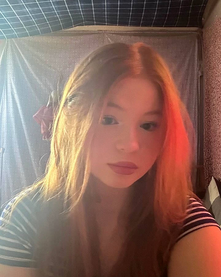 Xayvira is registered to the contest to win money with this photo: bangs, black_hair, blond, chest, eyebrow, eyelash, flash_photography, fun, happy, jaw, layered_hair, lip, long_hair, mouth, neck, nose, person, selfie, shoulder, skin