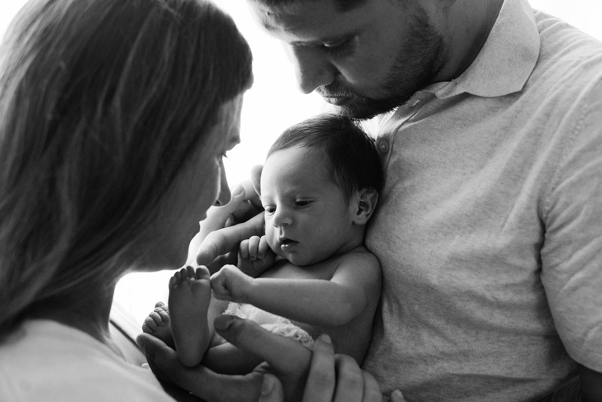 Marcus participe au concours pour gagner de l'argent avec cette photo : baby, black, black_and_white, child, elbow, flash_photography, fun, gesture, happy, iris, love, monochrome, monochrome_photography, people, person, sharing, smile, standing, style, toddler