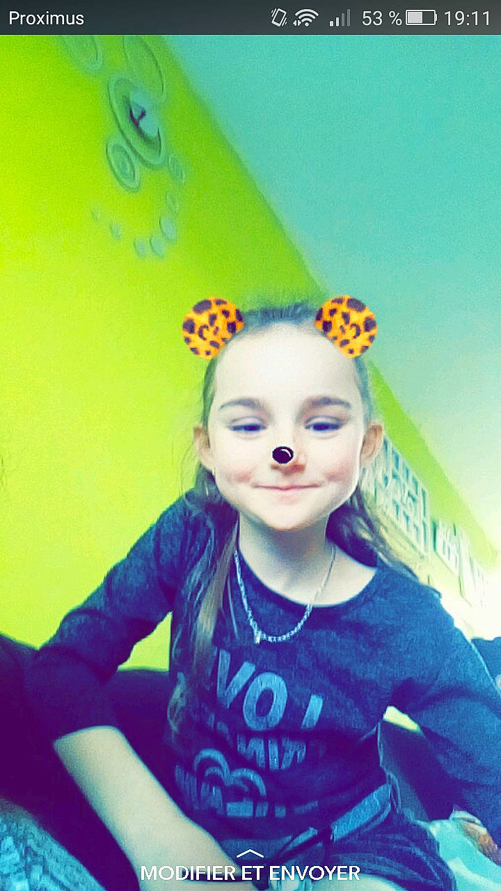 Loana a rejoint le concours — aidez-le/la à gagner de superbes lots ! album_cover, beauty, photo_shoot