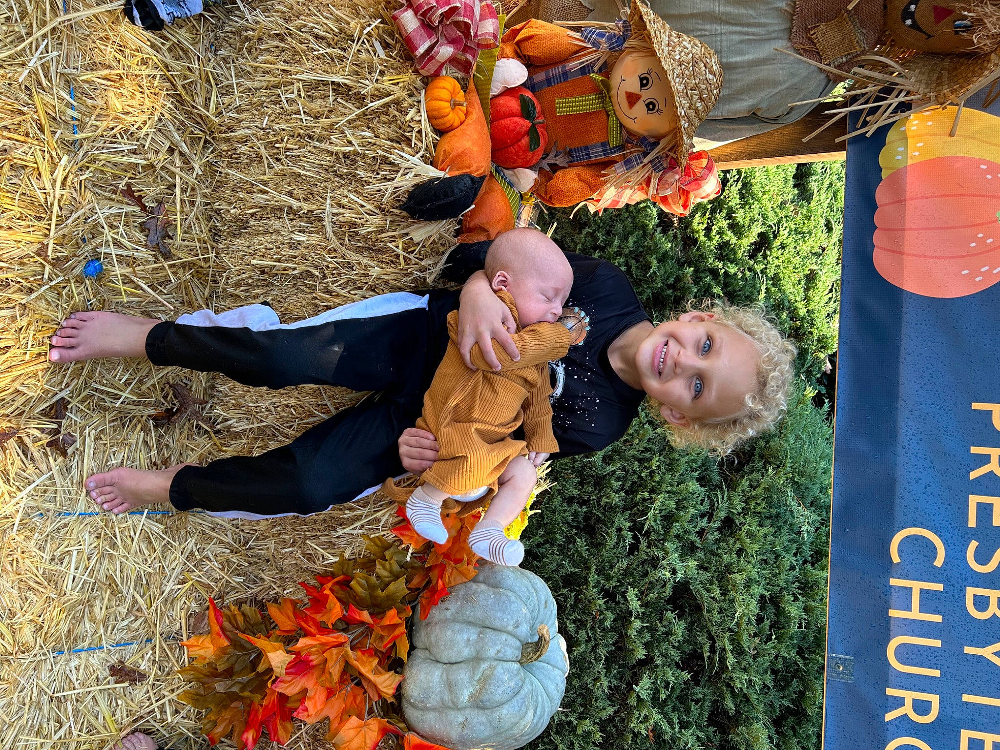 Braven joined the competition — help win amazing prizes! calabaza, child, cucurbita, event, fun, gourd, grass, happy, hat, joy, leisure, natural_foods, orange, people_in_nature, person, plant, pumpkin, smile, squash, toddler