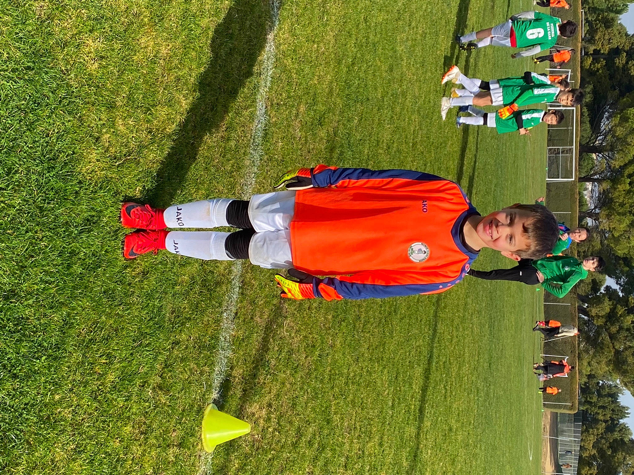 Maxime participe au concours pour gagner de l'argent avec cette photo : joy, person, tree