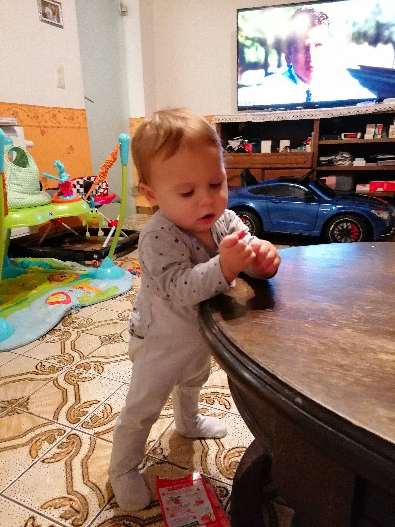 éden a rejoint le concours — aidez-le/la à gagner de superbes lots ! baby, child, person, play, toddler