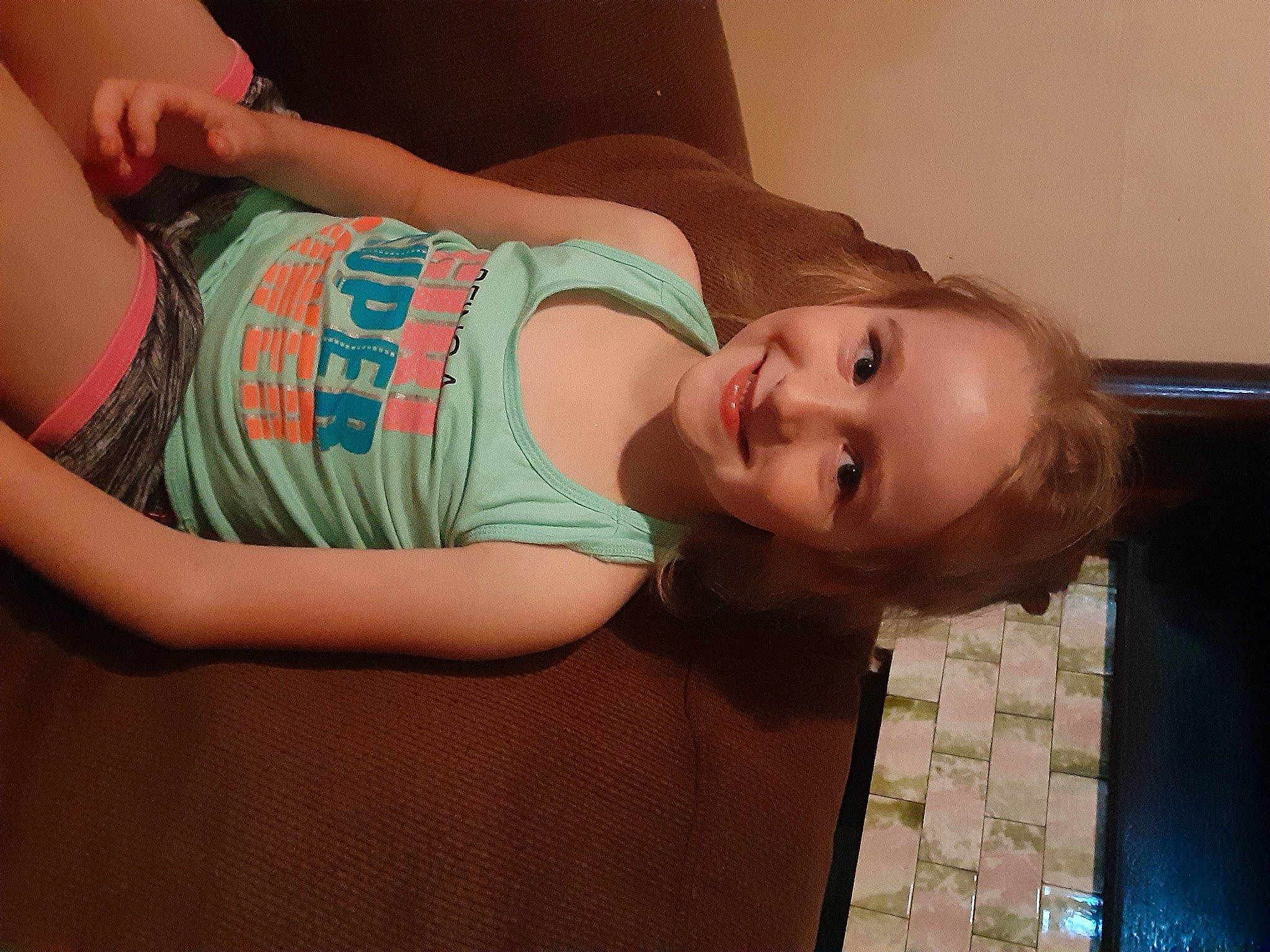 Arabella is registered to the contest to win money with this photo: abdomen, arm, joy, mouth, neck, person, trunk