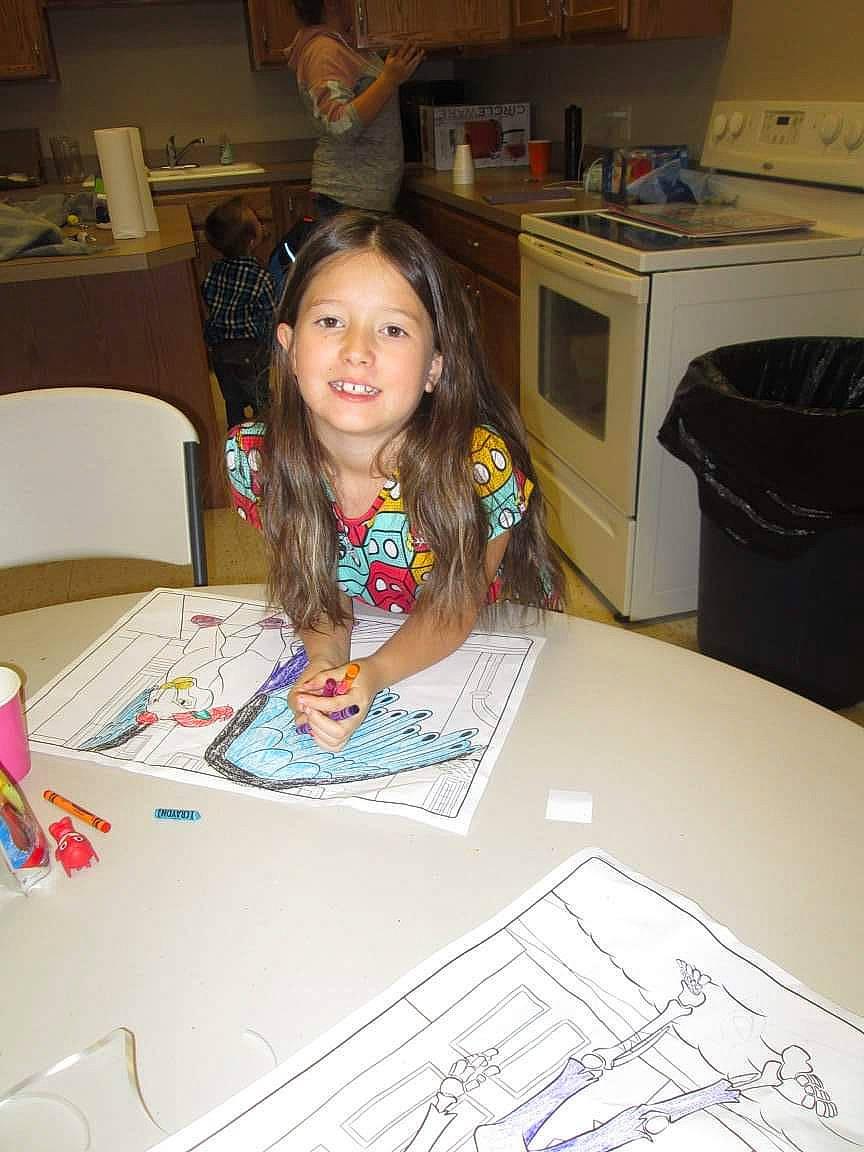 Kalie is registered to the contest to win money with this photo: art, child, drawing, finger, fun, joy, long_hair, person, play, smile