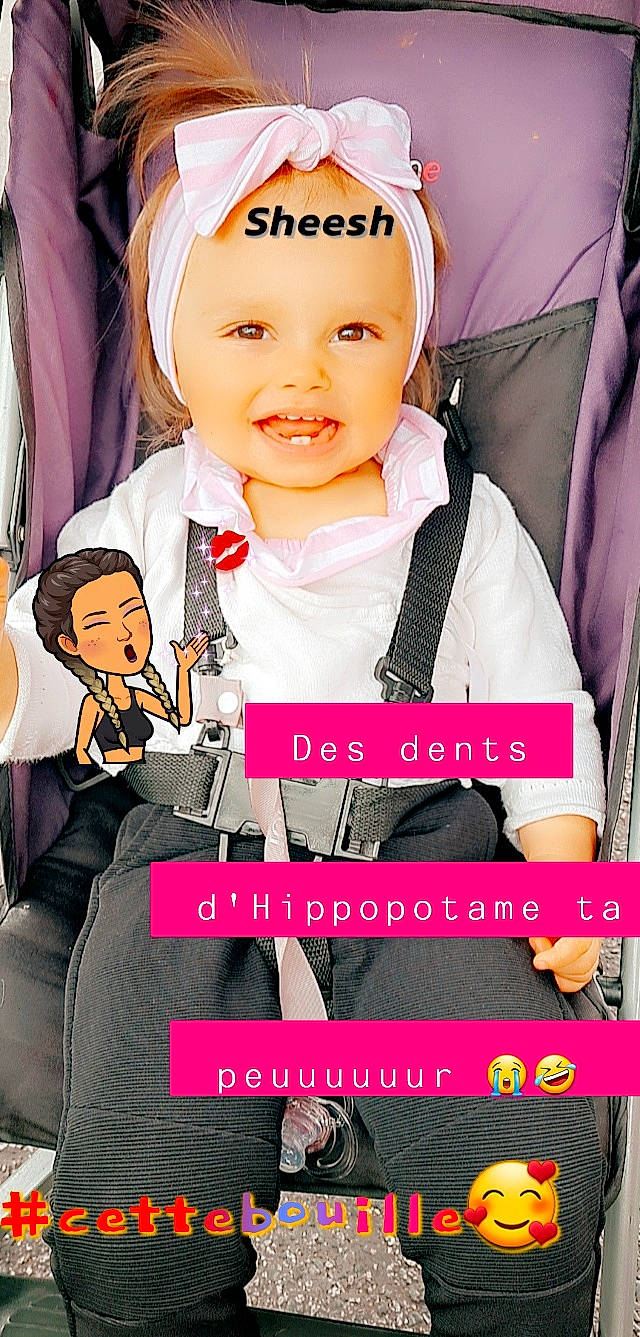 Sanaa participe au concours pour gagner de l'argent avec cette photo : baby, baby_toddler_clothing, beauty, black, child, facial_expression, font, formal_wear, happy, headwear, human, joy, magenta, person, photo_caption, photograph, pink, product, sitting, sleeve