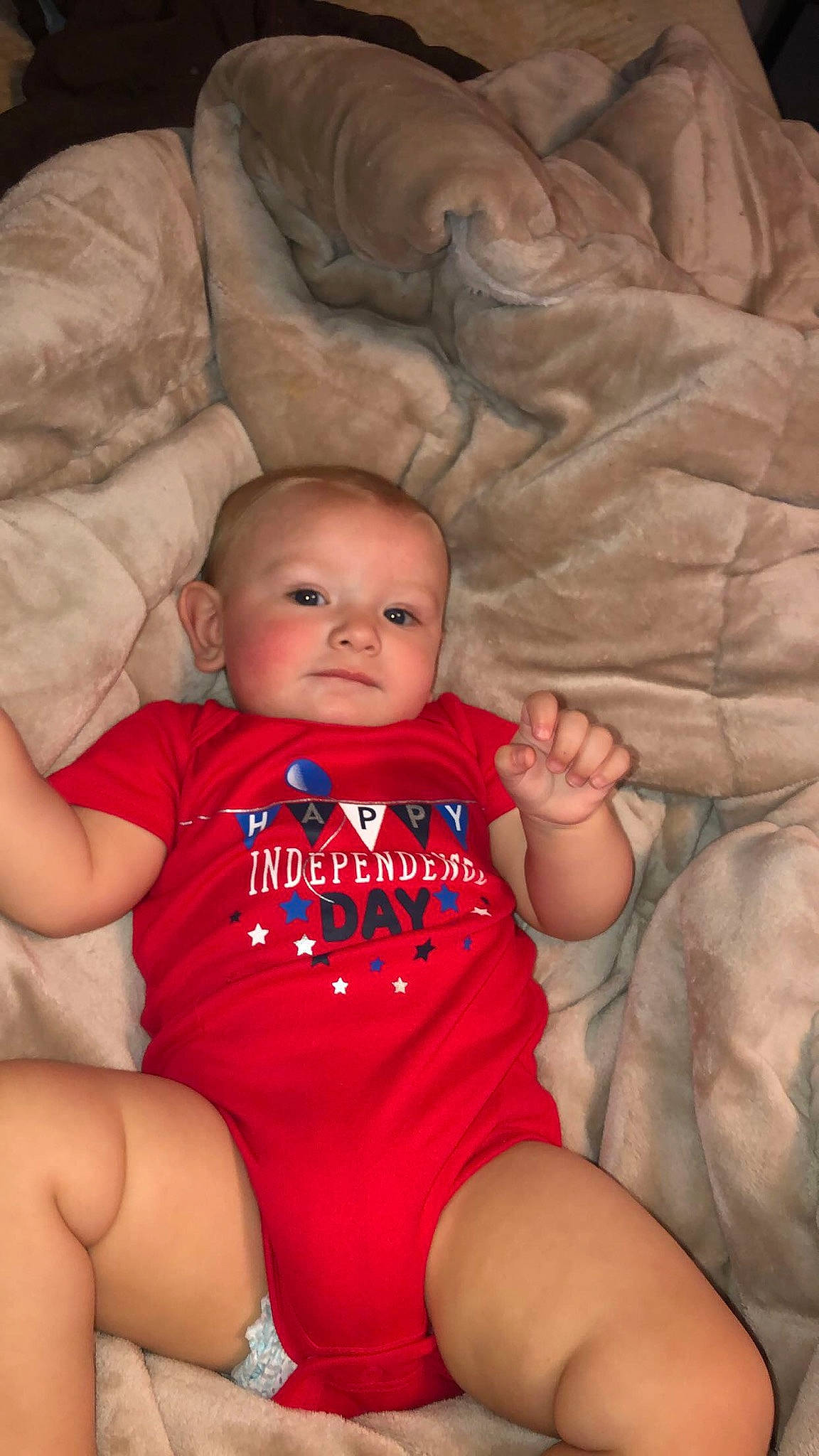 Drayton is registered to the contest to win money with this photo: abdomen, baby, cheek, child, eye, finger, hand, iris, leg, lip, mouth, muscle, nail, person, sitting, skin, thigh, thumb, toddler