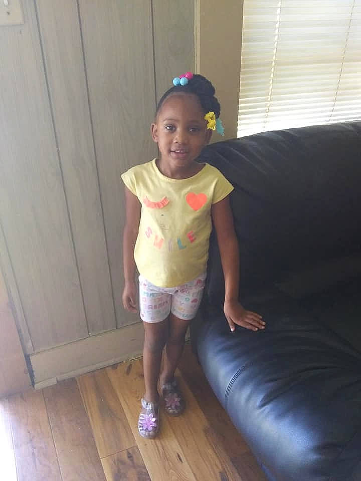 Abriana is registered to the contest to win money with this photo: child, fun, leg, neck, person, pink, play, shoe, shoulder, sitting, skin, smile, standing, t_shirt, toddler, vacation