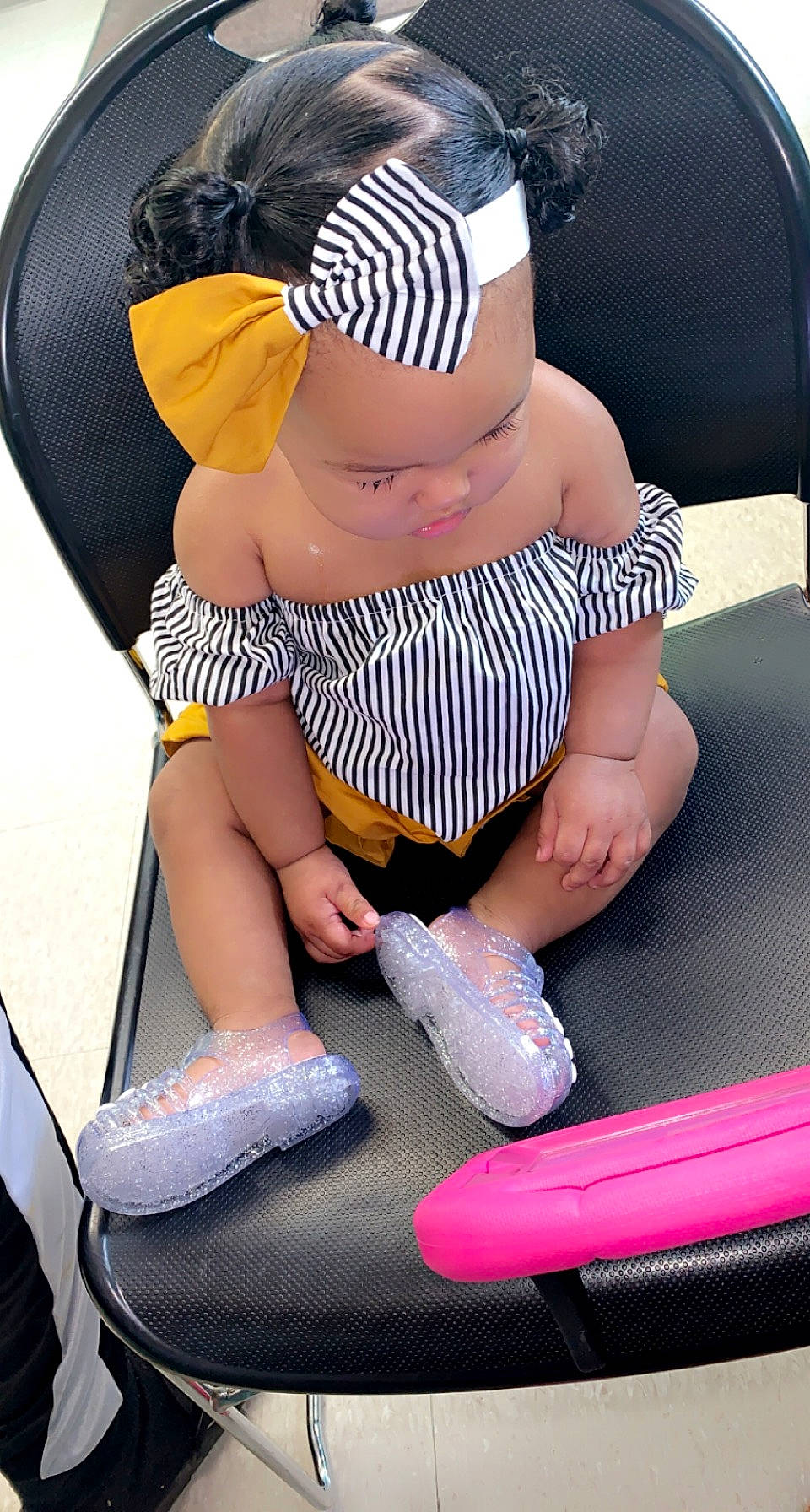 Diore is registered to the contest to win money with this photo: abdomen, baby, baby_toddler_clothing, cap, chest, comfort, finger, hat, human_leg, joint, knee, lap, leg, person, personal_protective_equipment, pink, sock, thigh, toddler, trunk